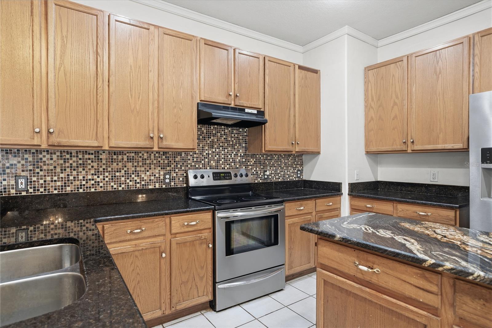 Image 11 of 38 For 424 Stonehenge Circle