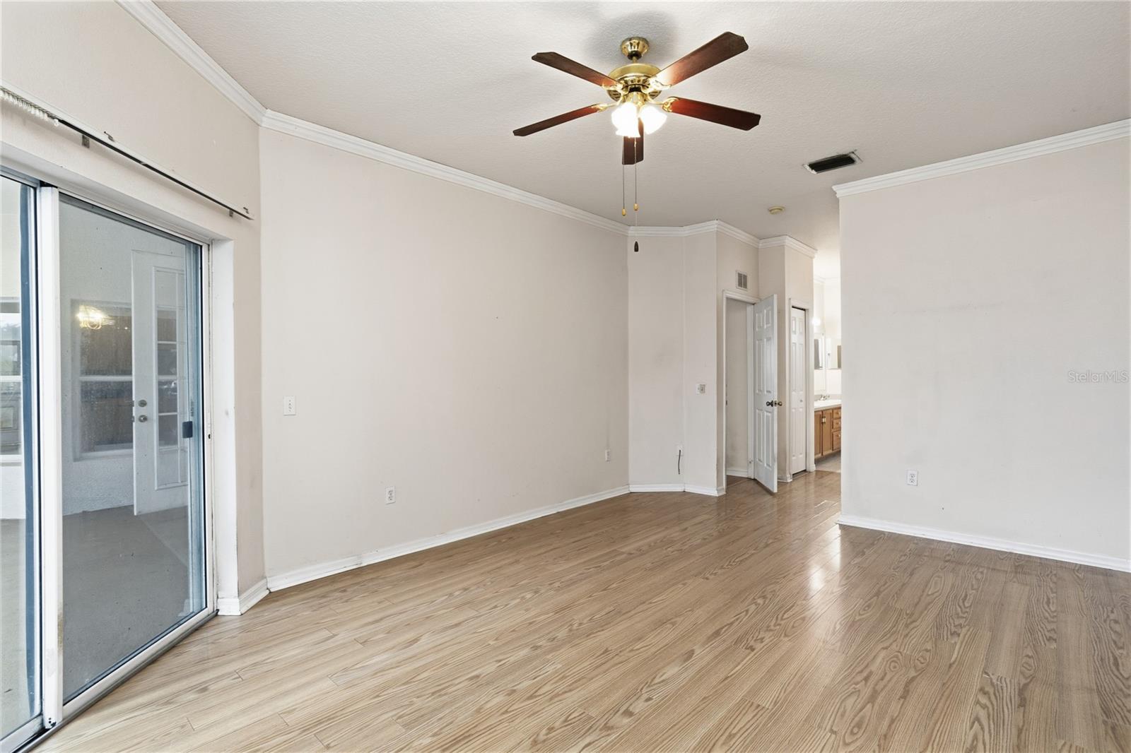 Image 18 of 38 For 424 Stonehenge Circle