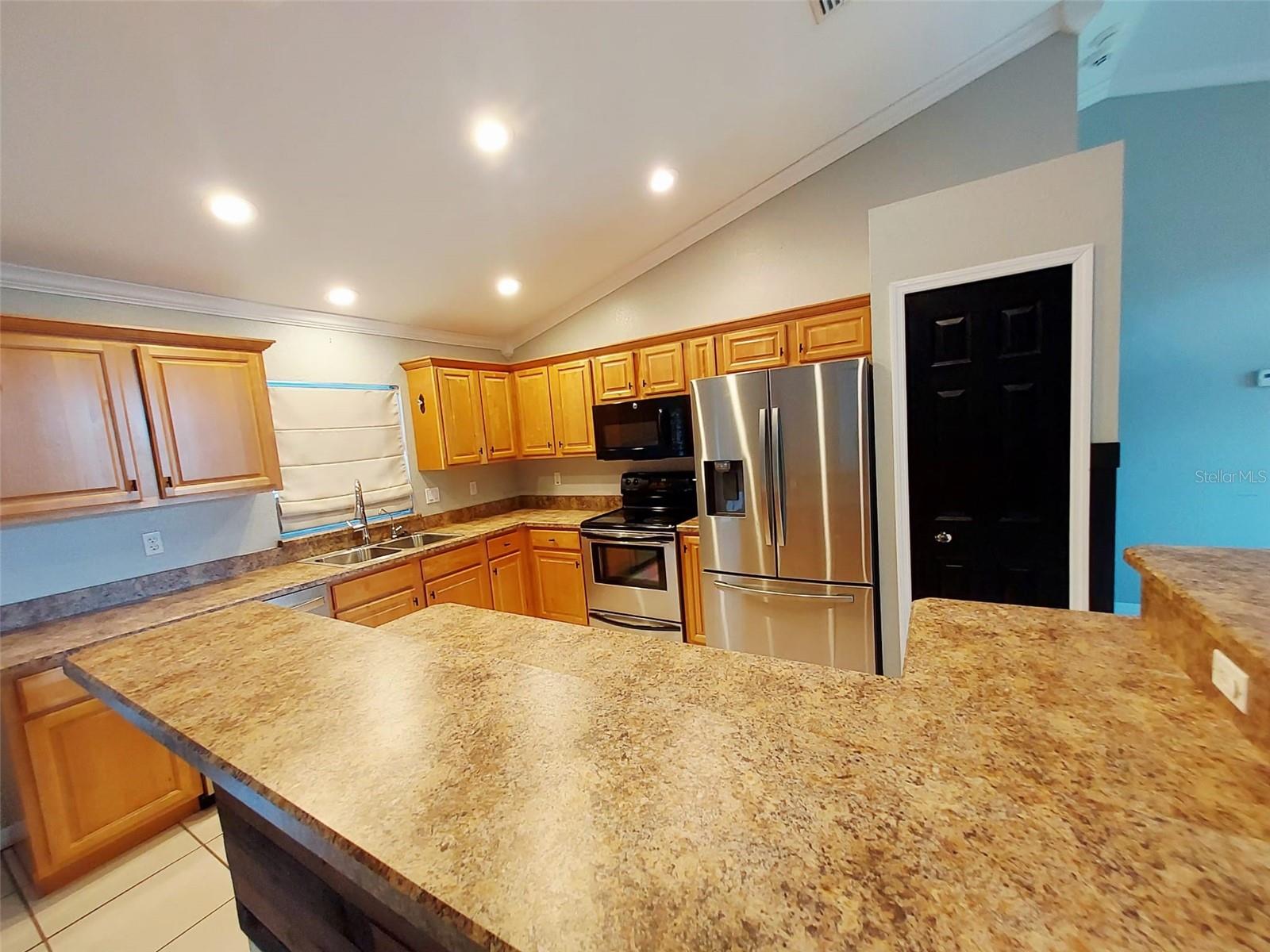 Image 15 of 32 For 4031 Santa Barbara Drive