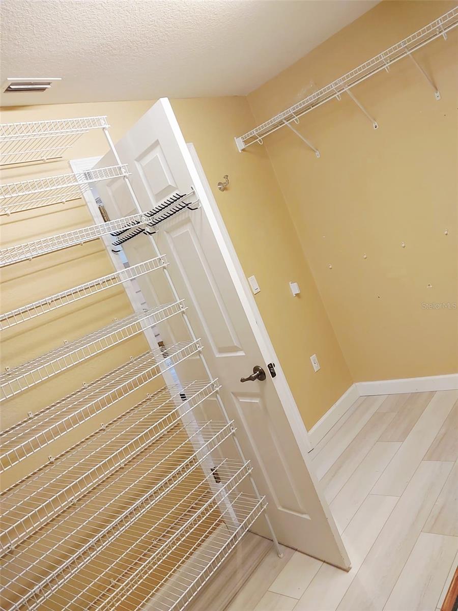 Image 20 of 32 For 4031 Santa Barbara Drive