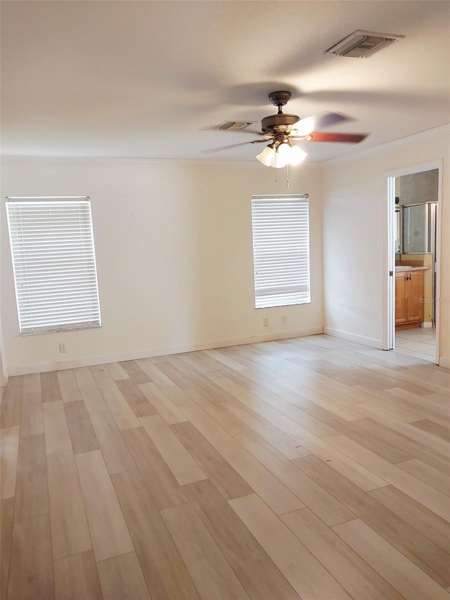 Image 23 of 32 For 4031 Santa Barbara Drive