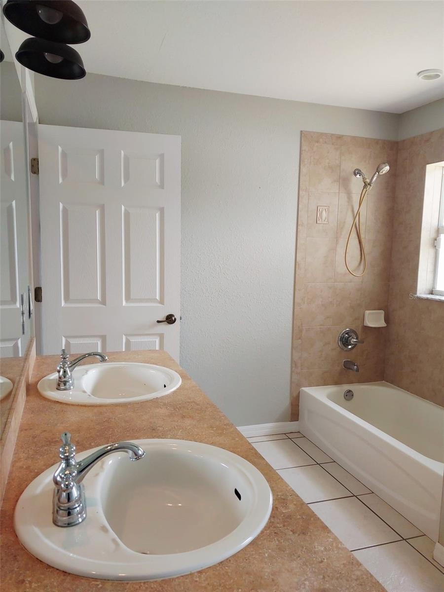 Image 31 of 32 For 4031 Santa Barbara Drive