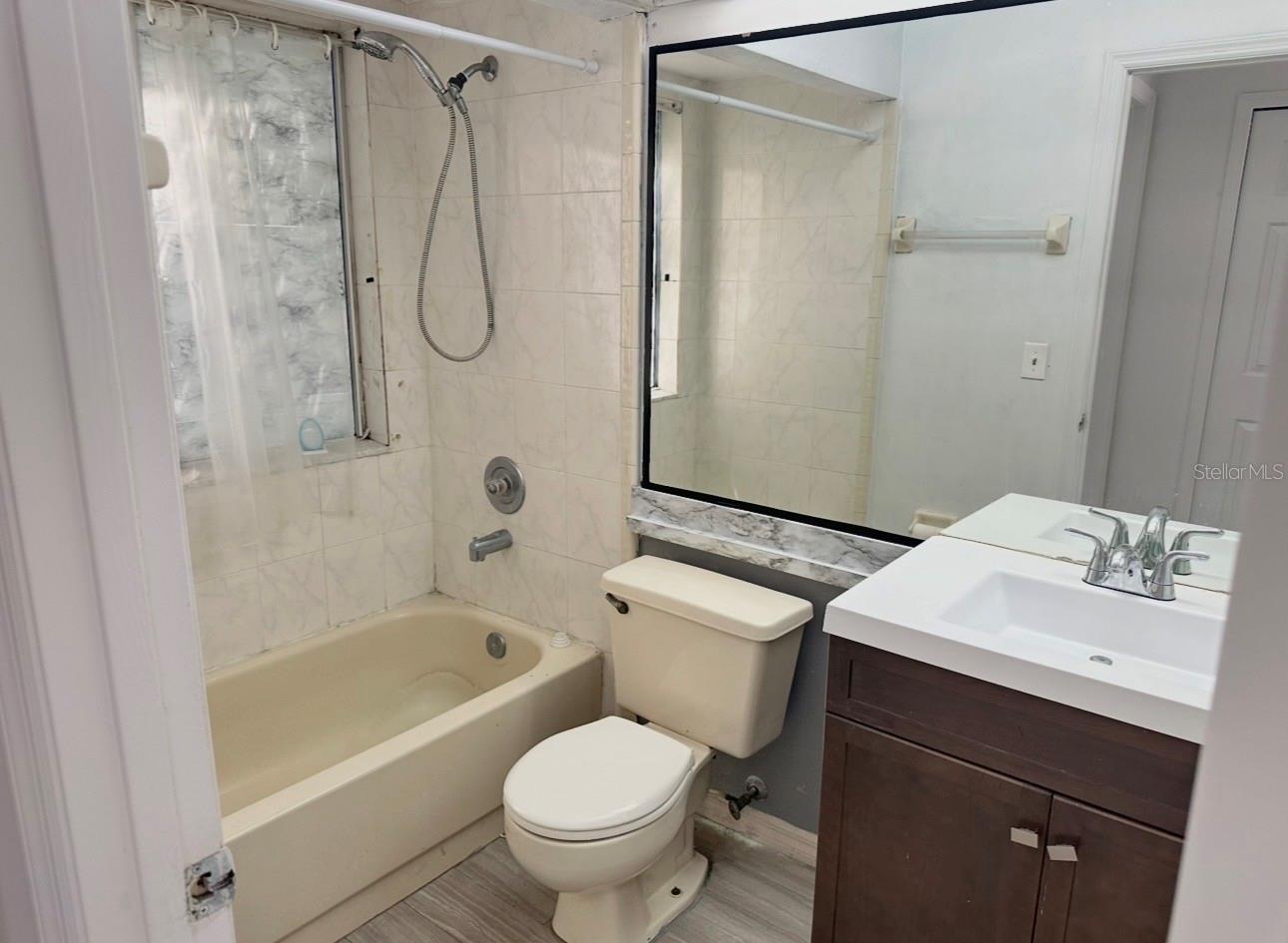 Image 8 of 11 For 2014 Winslow Drive