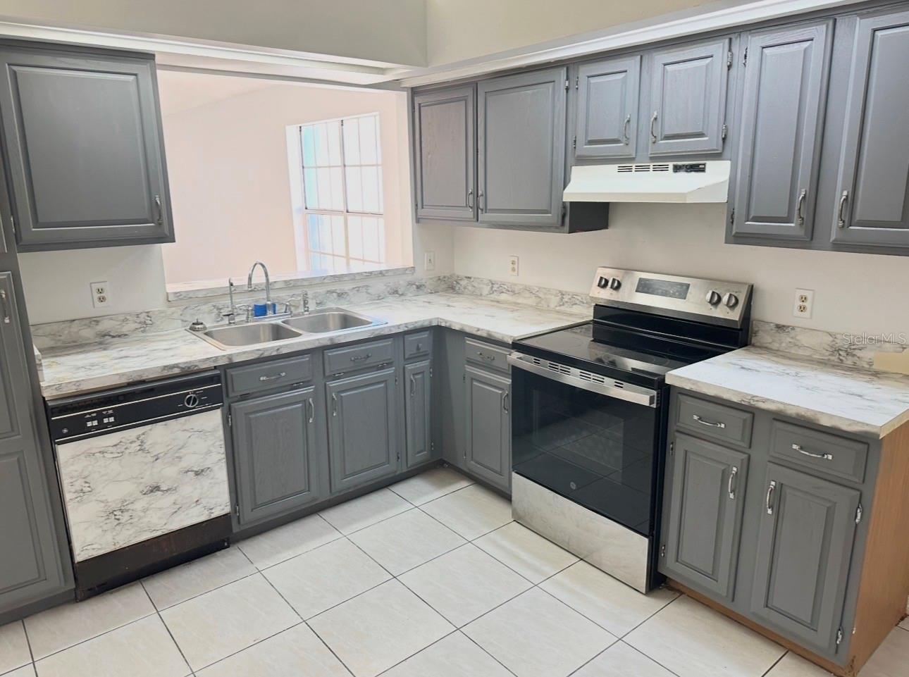 Image 9 of 11 For 2014 Winslow Drive