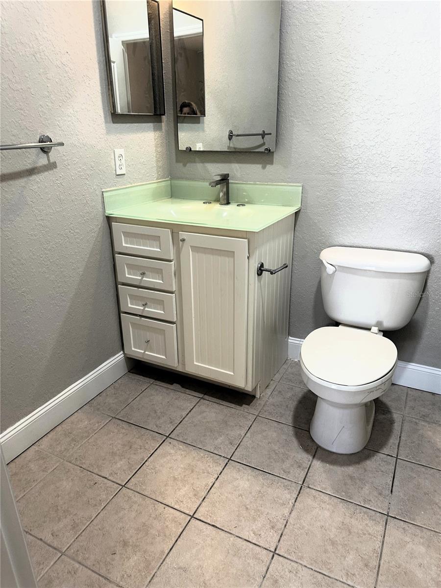 Image 20 of 24 For 1150 Lake Shadow Circle 3203