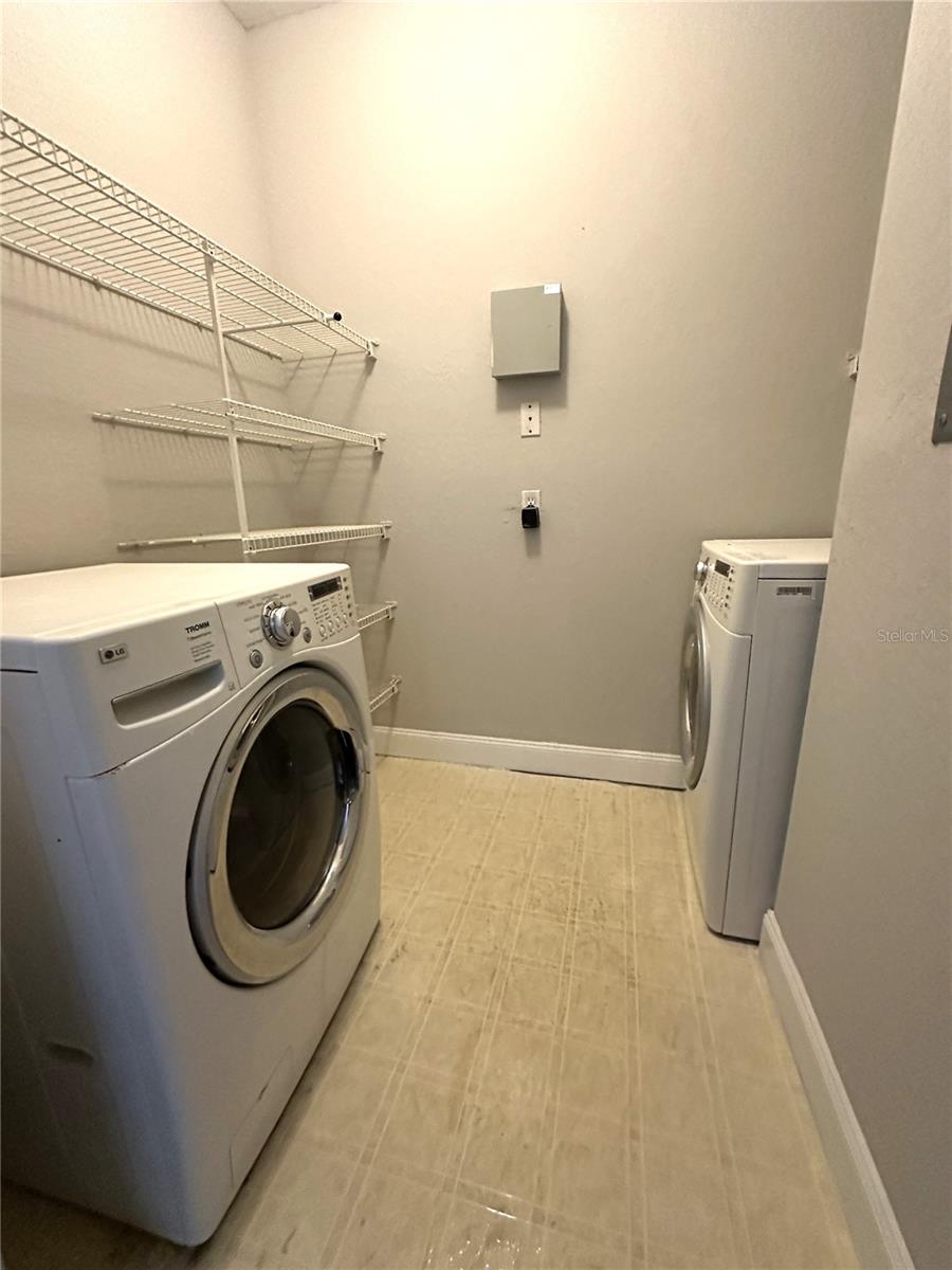 Image 22 of 24 For 1150 Lake Shadow Circle 3203