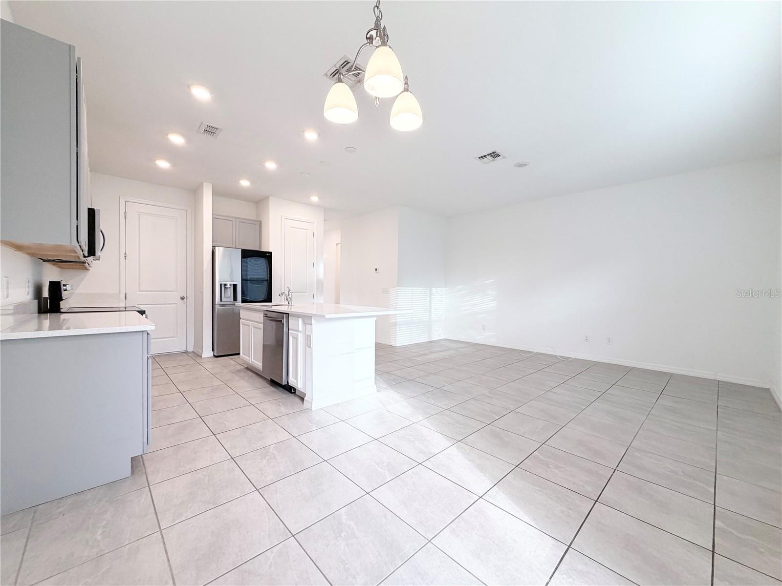 Image 6 of 23 For 1542 Discovery Street