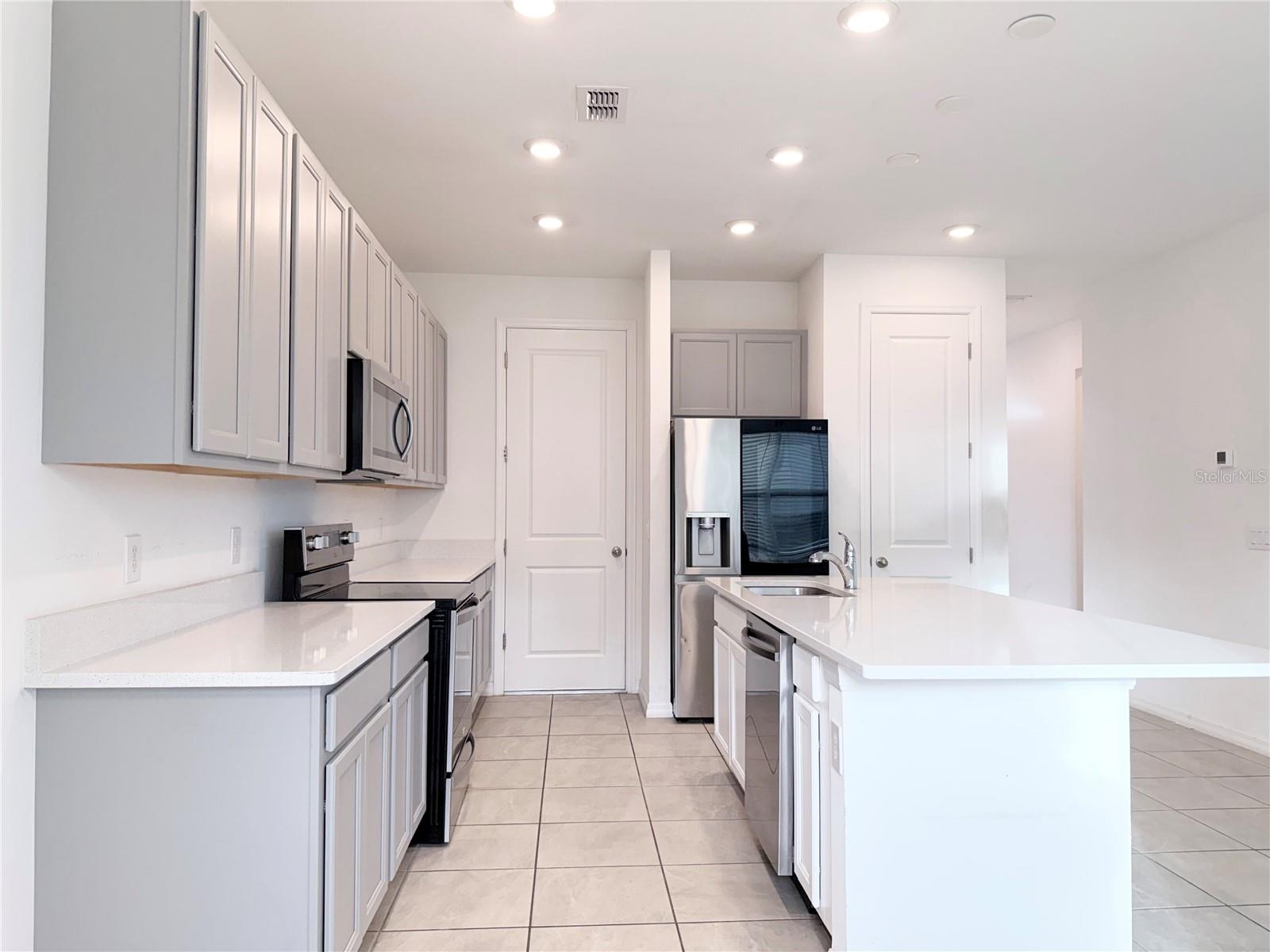 Image 7 of 23 For 1542 Discovery Street