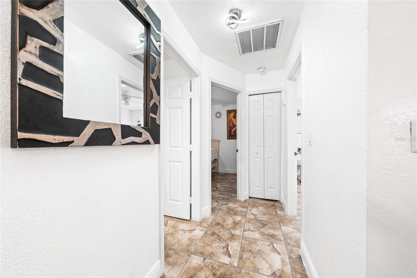 Image 14 of 43 For 10618 Reagans Run Drive