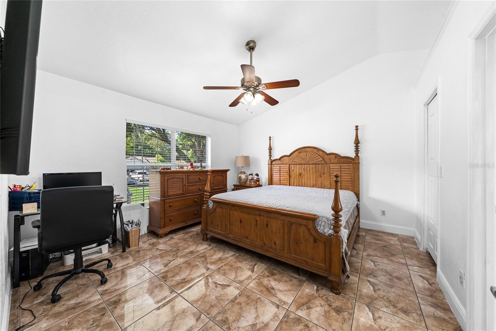 Image 15 of 43 For 10618 Reagans Run Drive