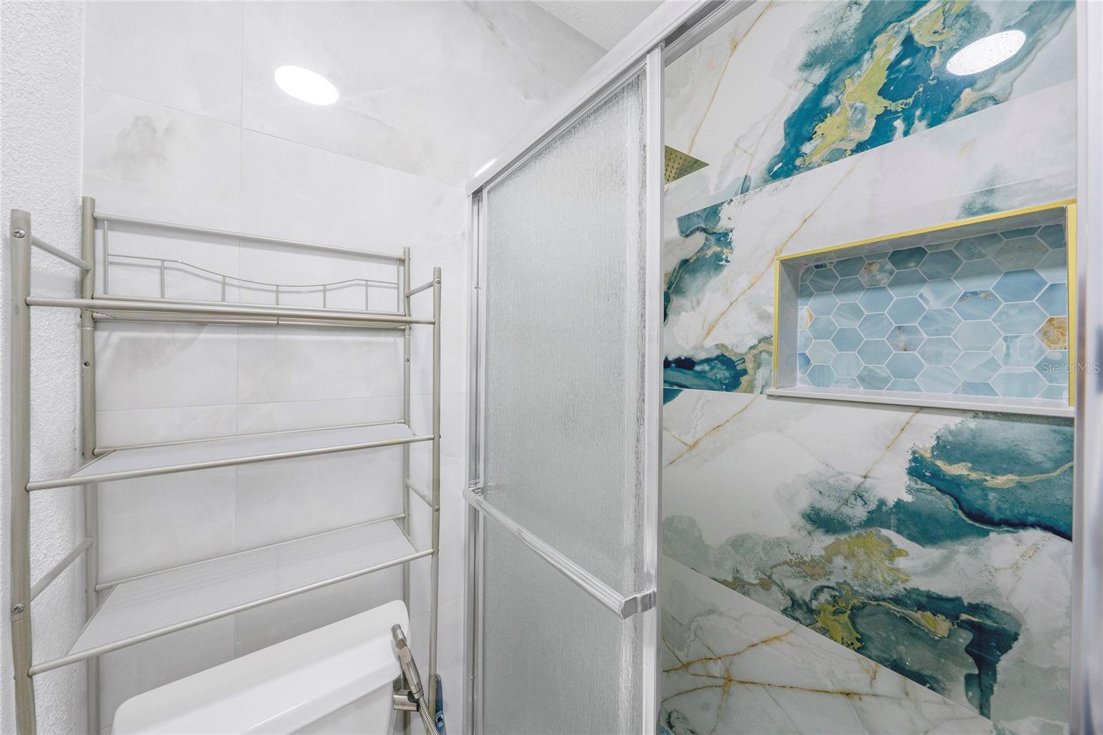 Image 36 of 43 For 10618 Reagans Run Drive