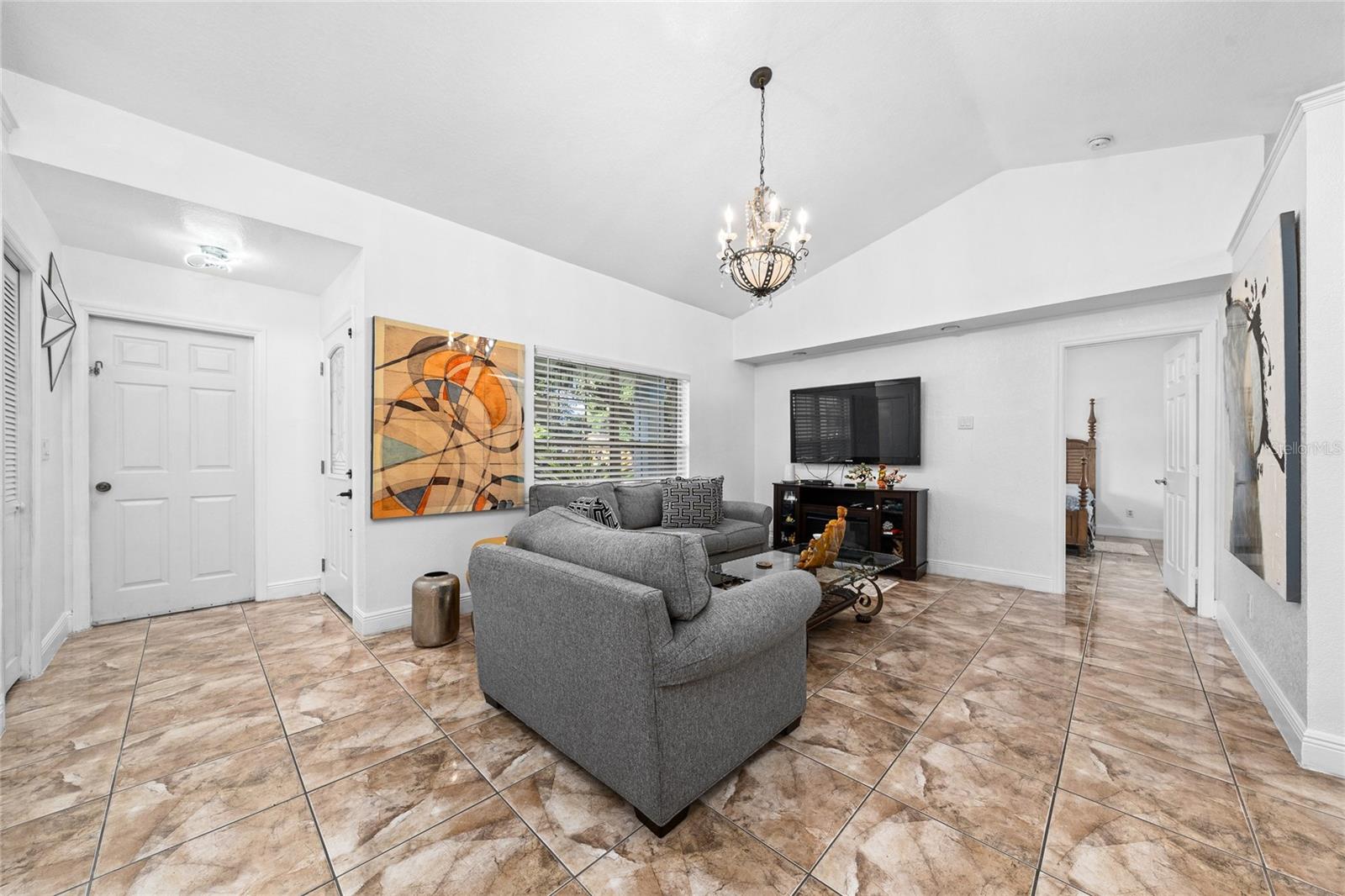 Image 8 of 43 For 10618 Reagans Run Drive