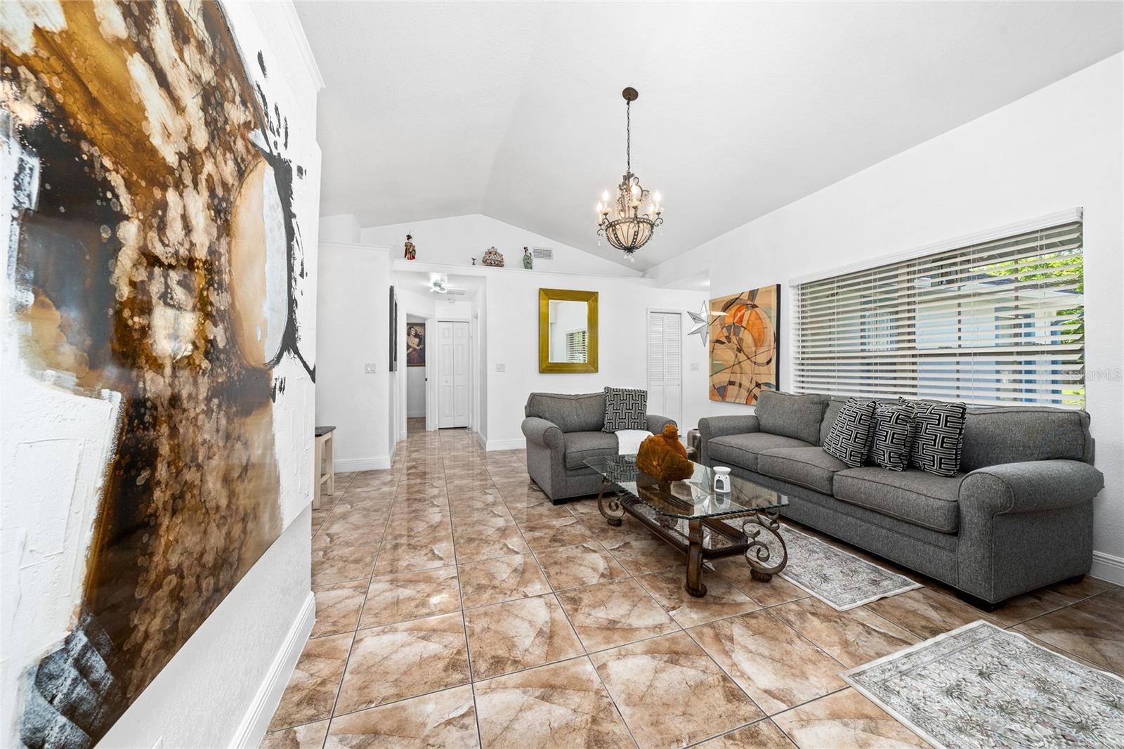 Image 9 of 43 For 10618 Reagans Run Drive