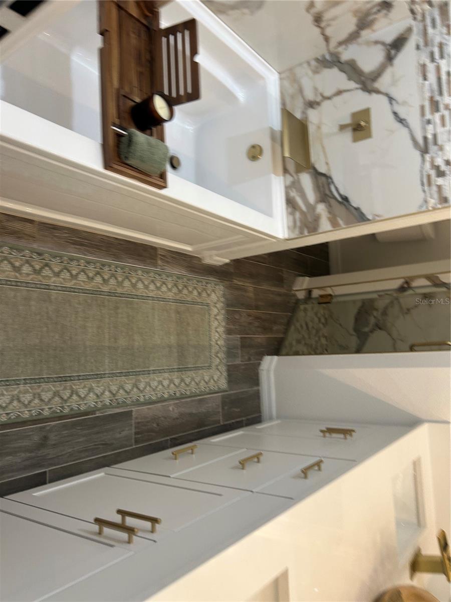 Image 29 of 64 For 820 Pecan Avenue