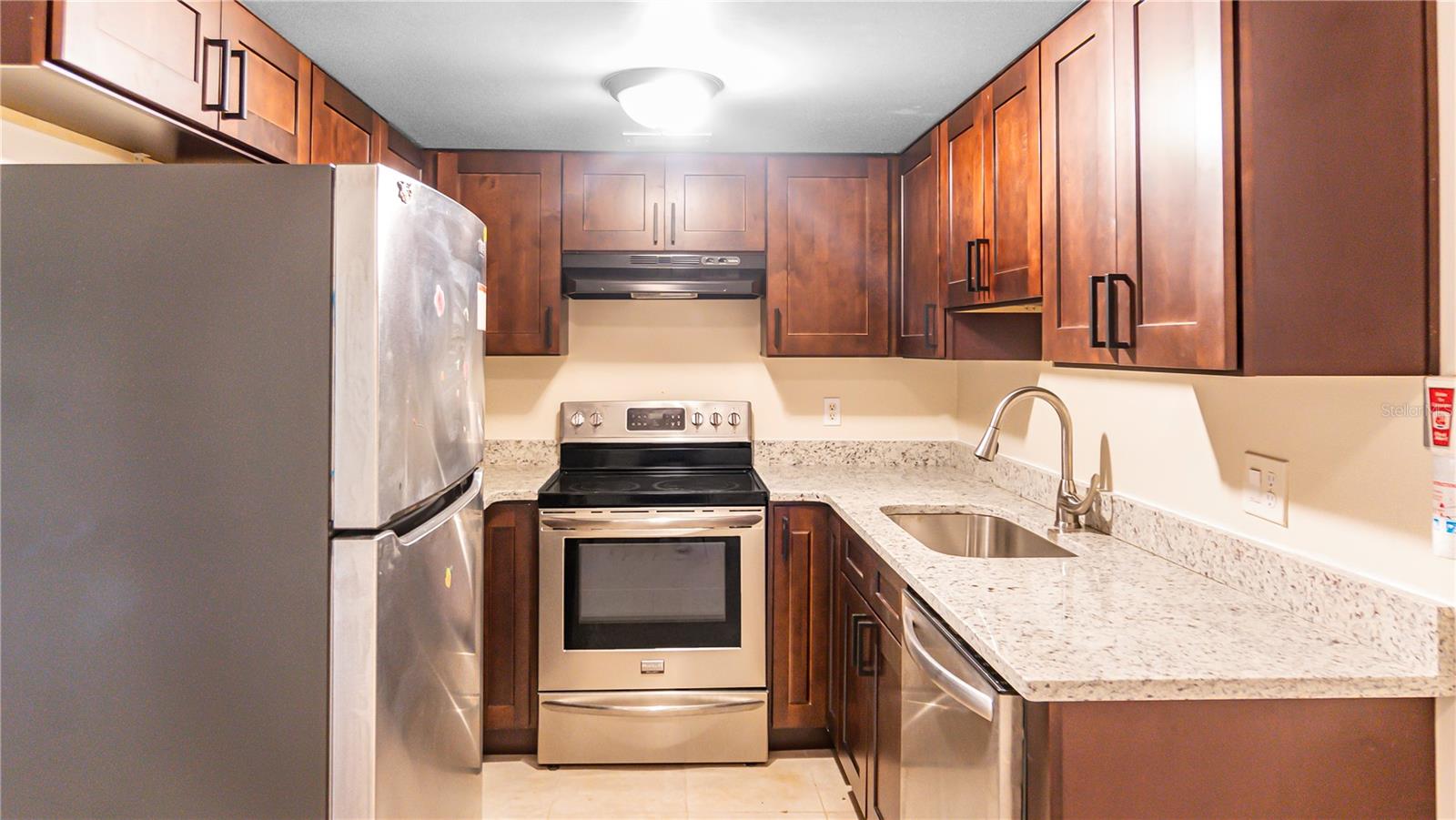 Image 5 of 21 For 4880 Lake Ridge Road 7