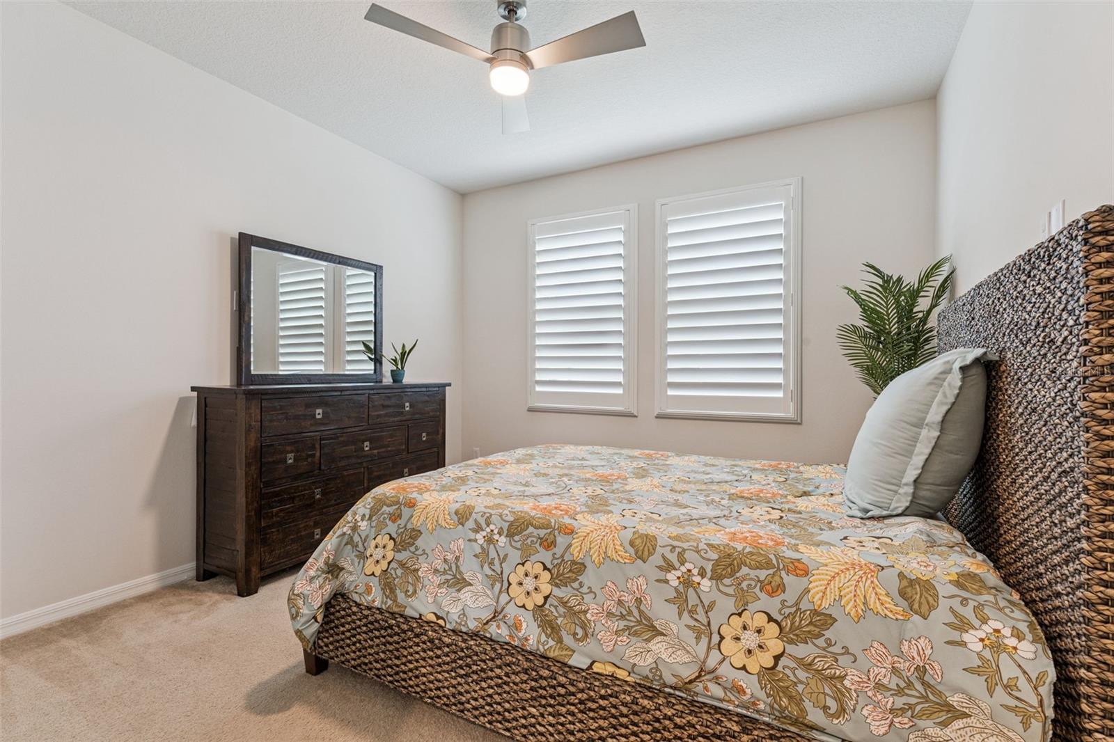 Image 40 of 82 For 15196 Lake Claire Overlook Drive