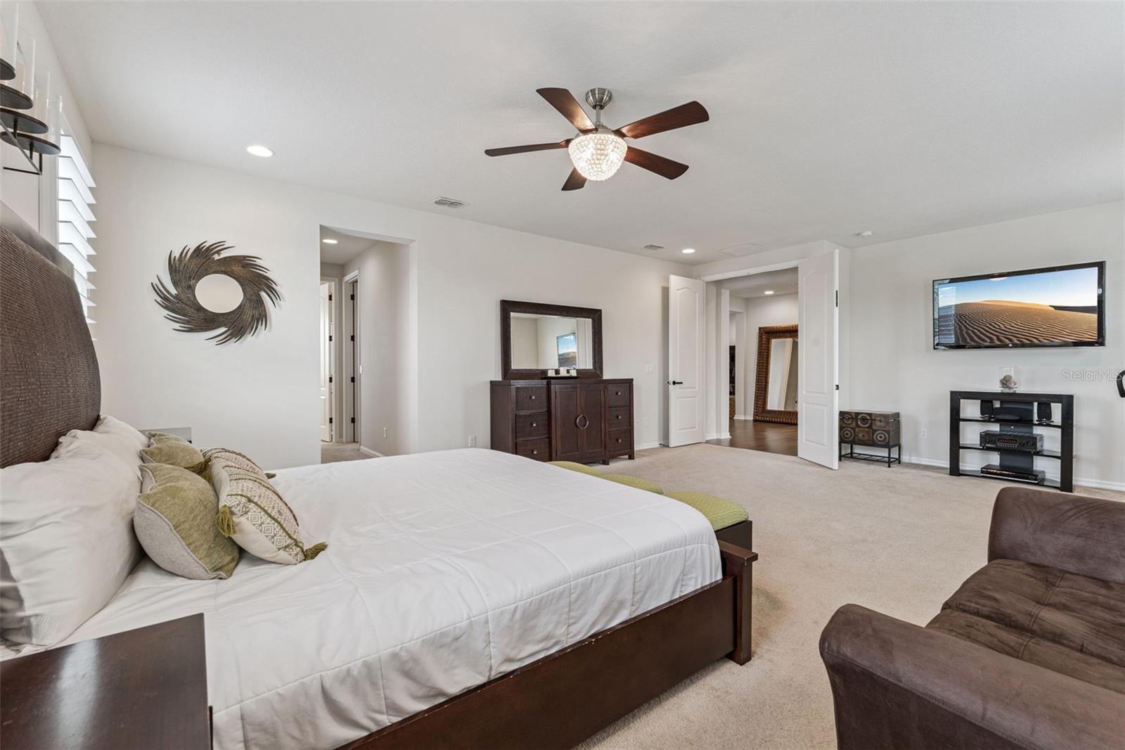 Image 46 of 82 For 15196 Lake Claire Overlook Drive