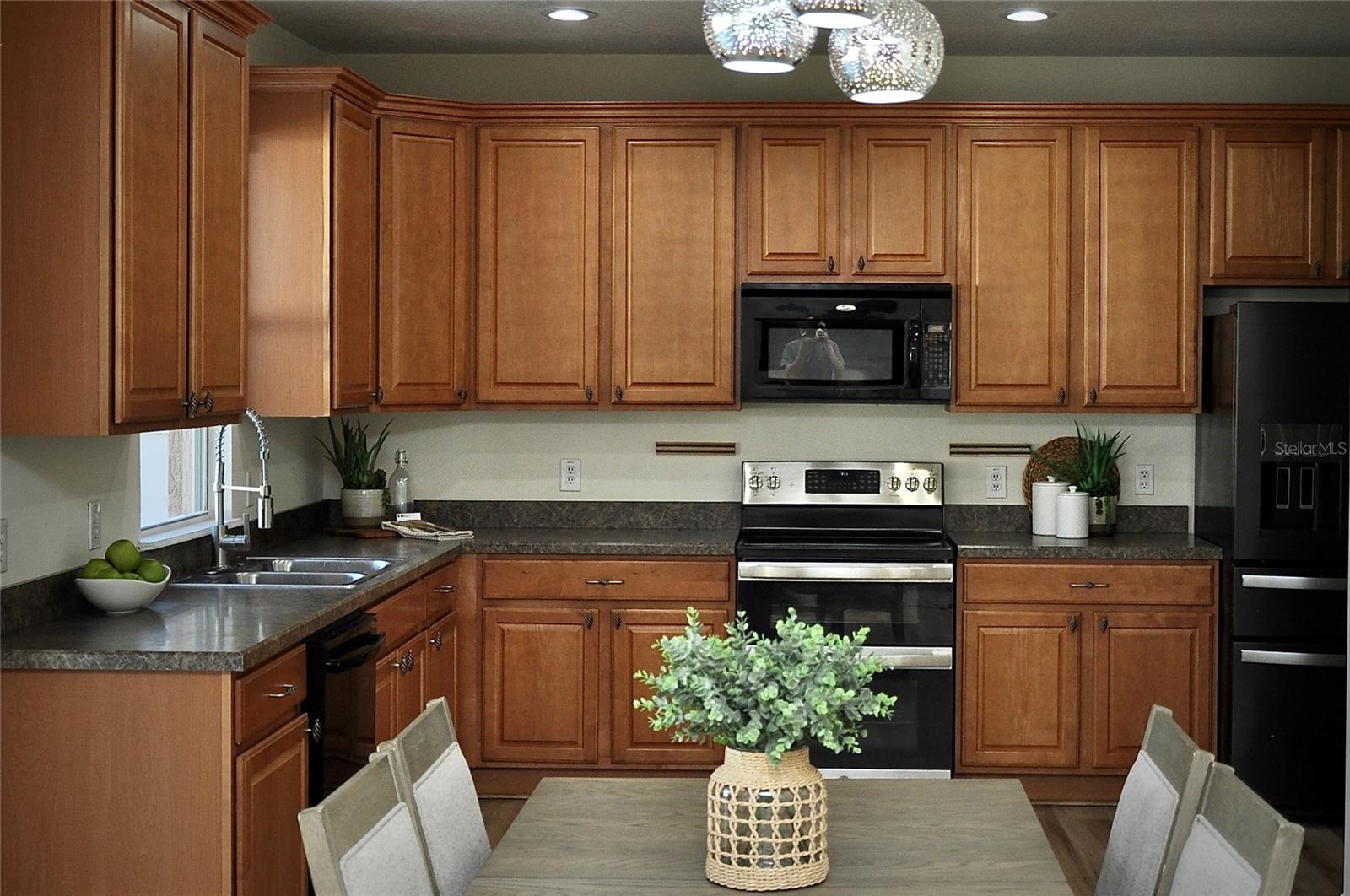 Image 3 of 39 For 25012 Chipshot Court