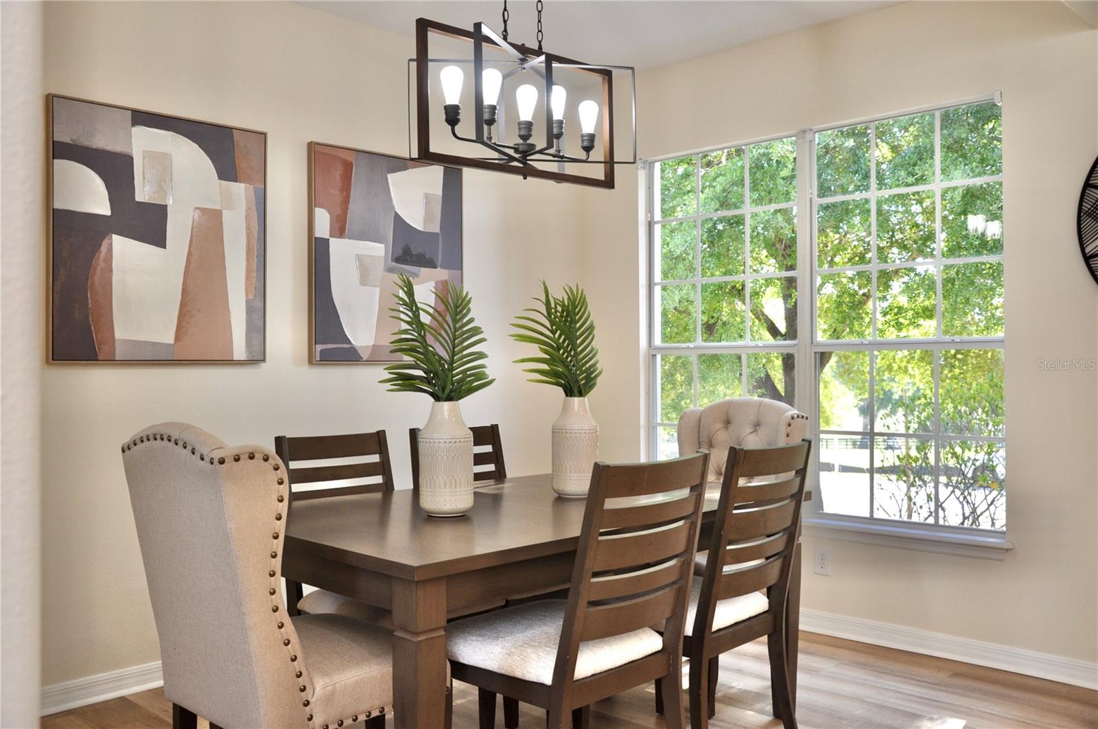 Image 9 of 39 For 25012 Chipshot Court