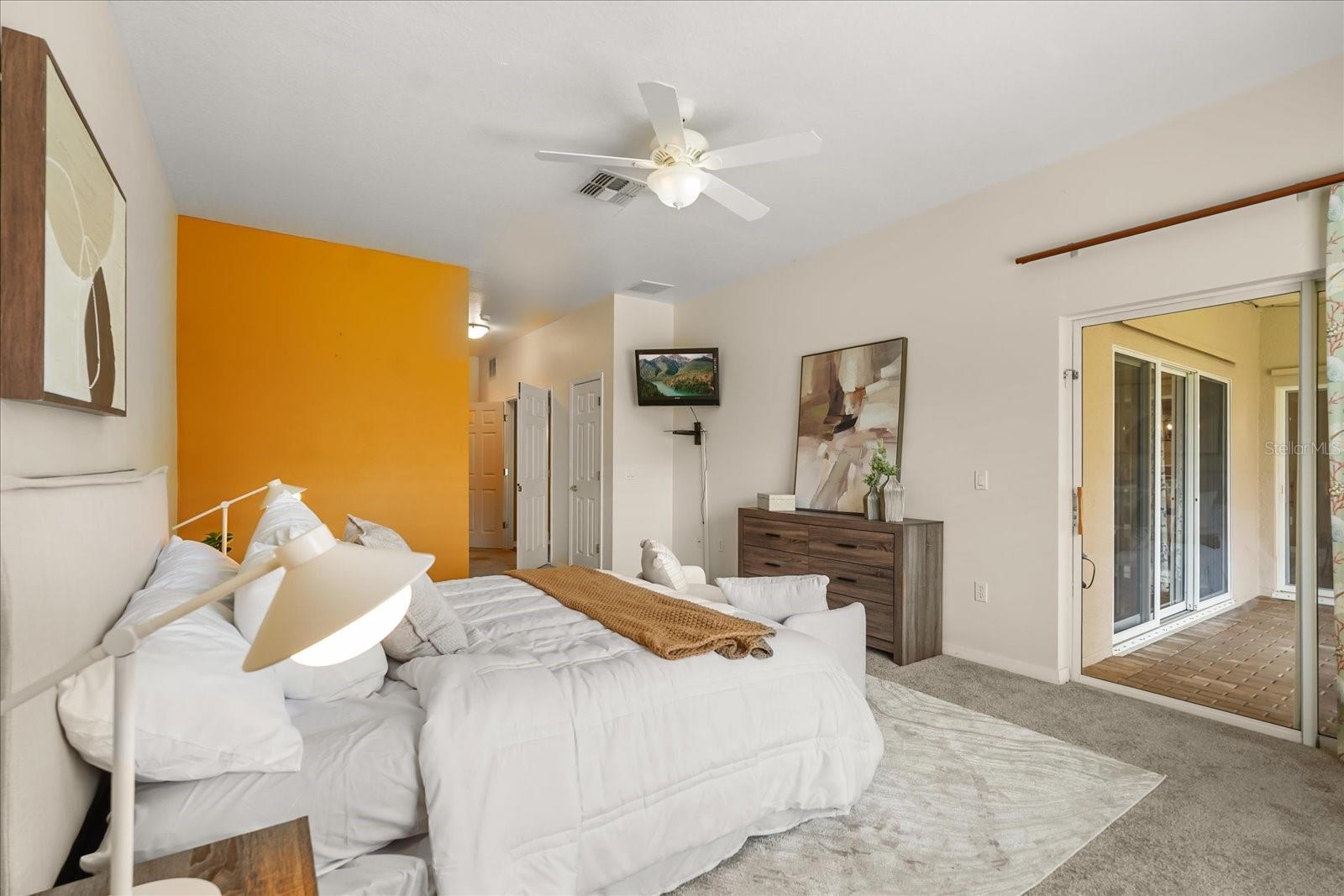 Image 24 of 44 For 244 Largo Drive