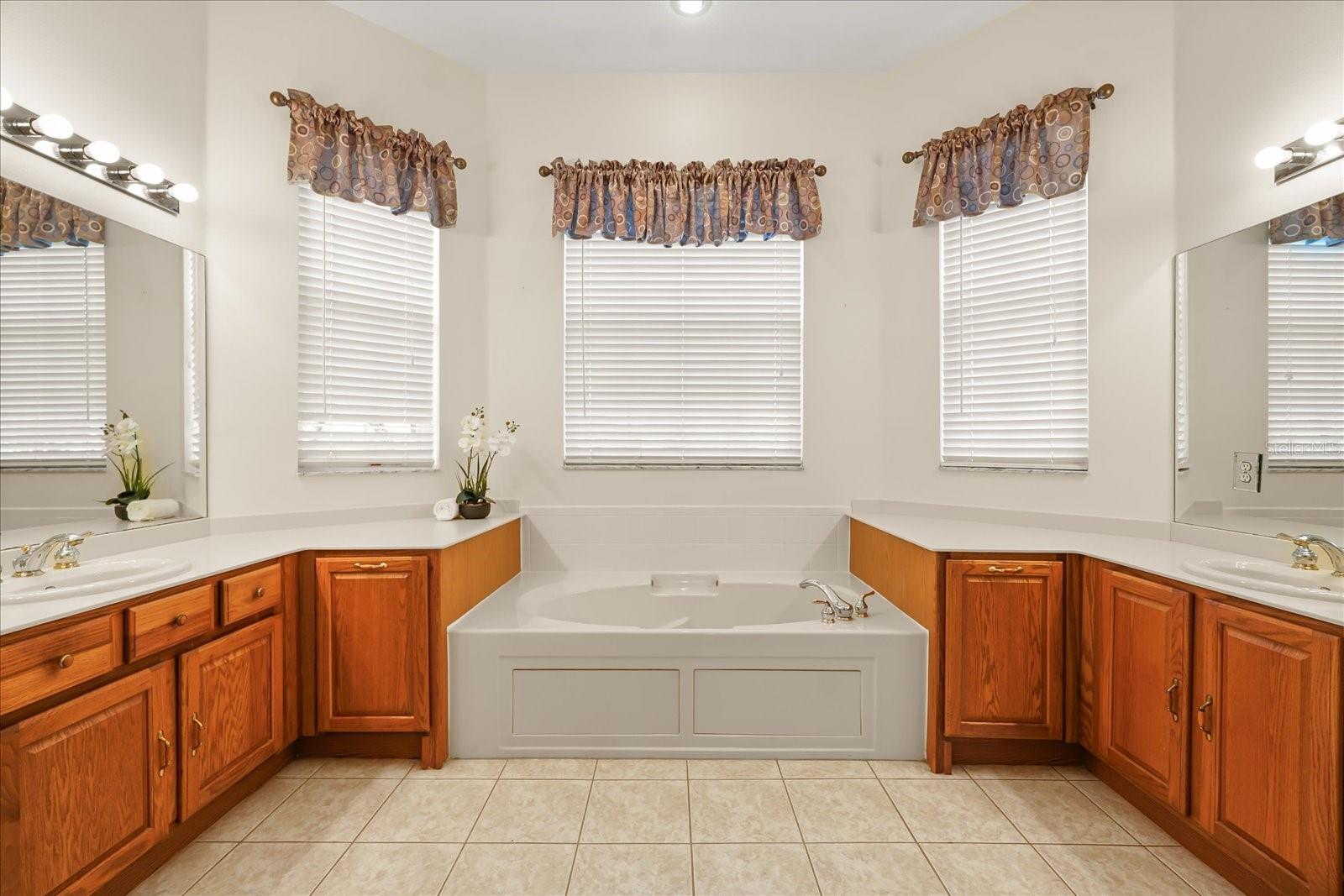 Image 27 of 44 For 244 Largo Drive