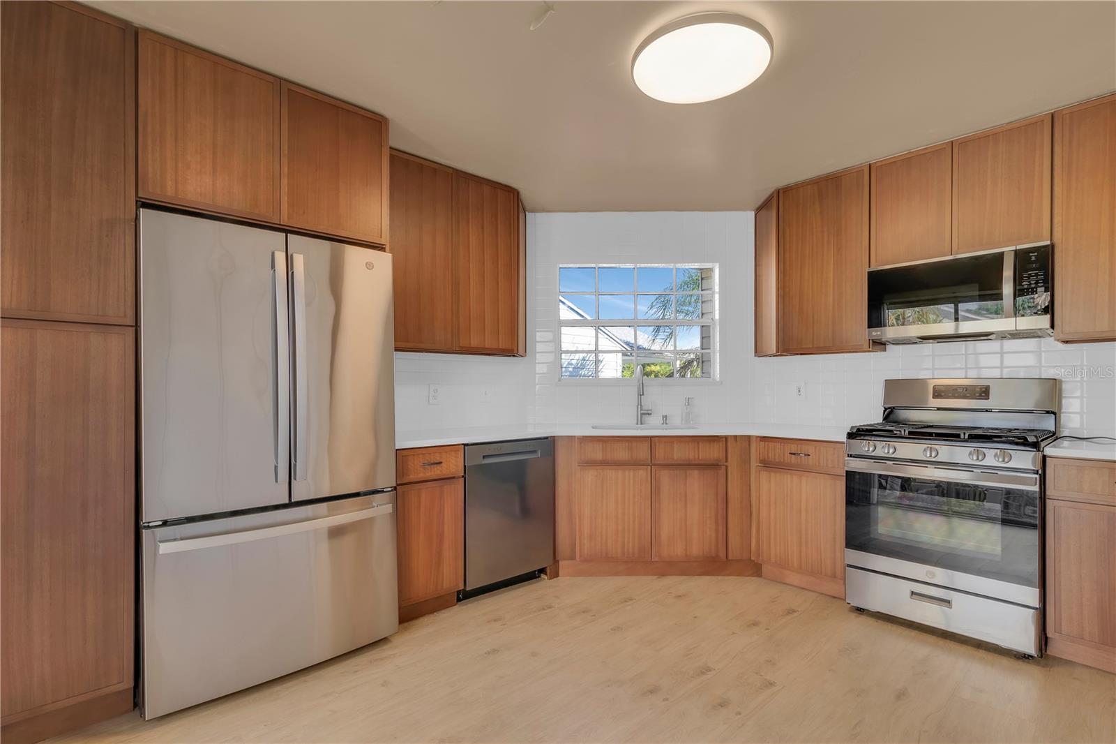 Image 12 of 25 For 1405 Cricket Court