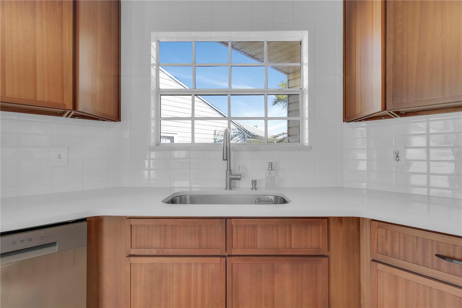 Image 15 of 25 For 1405 Cricket Court