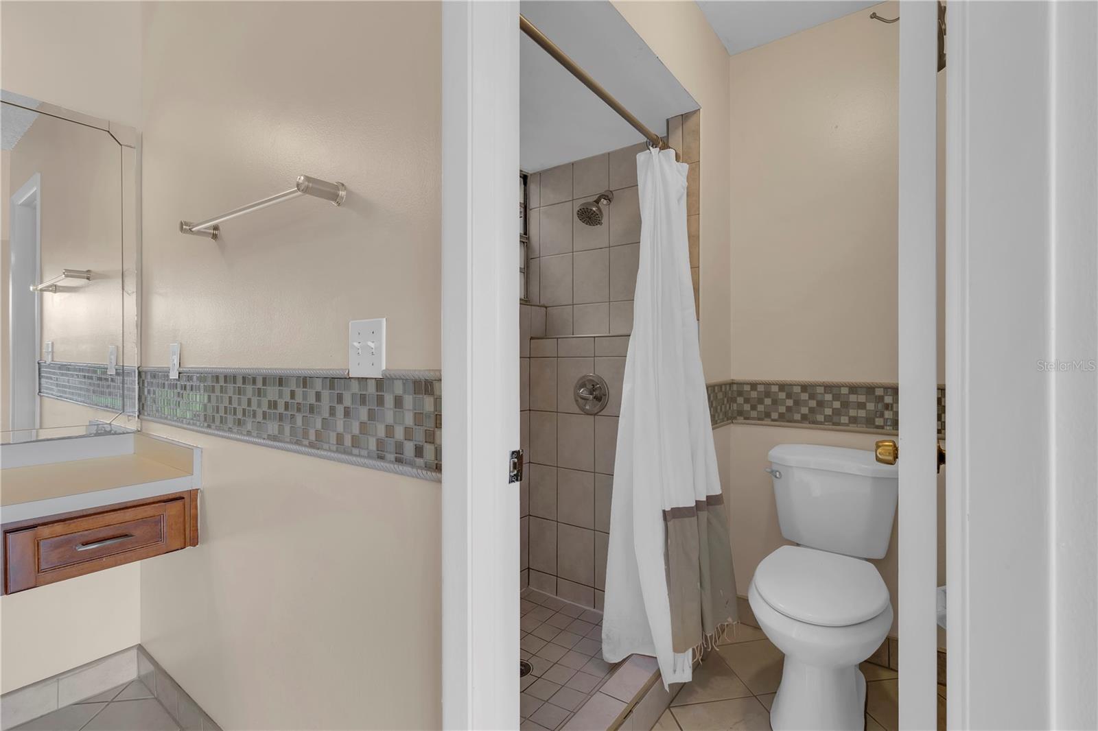 Image 19 of 25 For 1405 Cricket Court