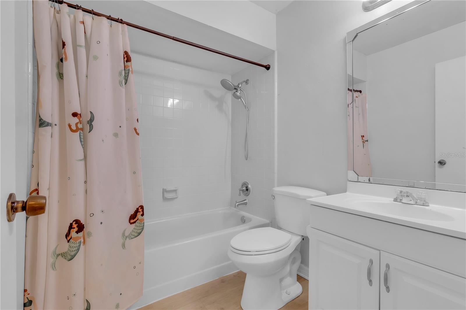 Image 23 of 25 For 1405 Cricket Court