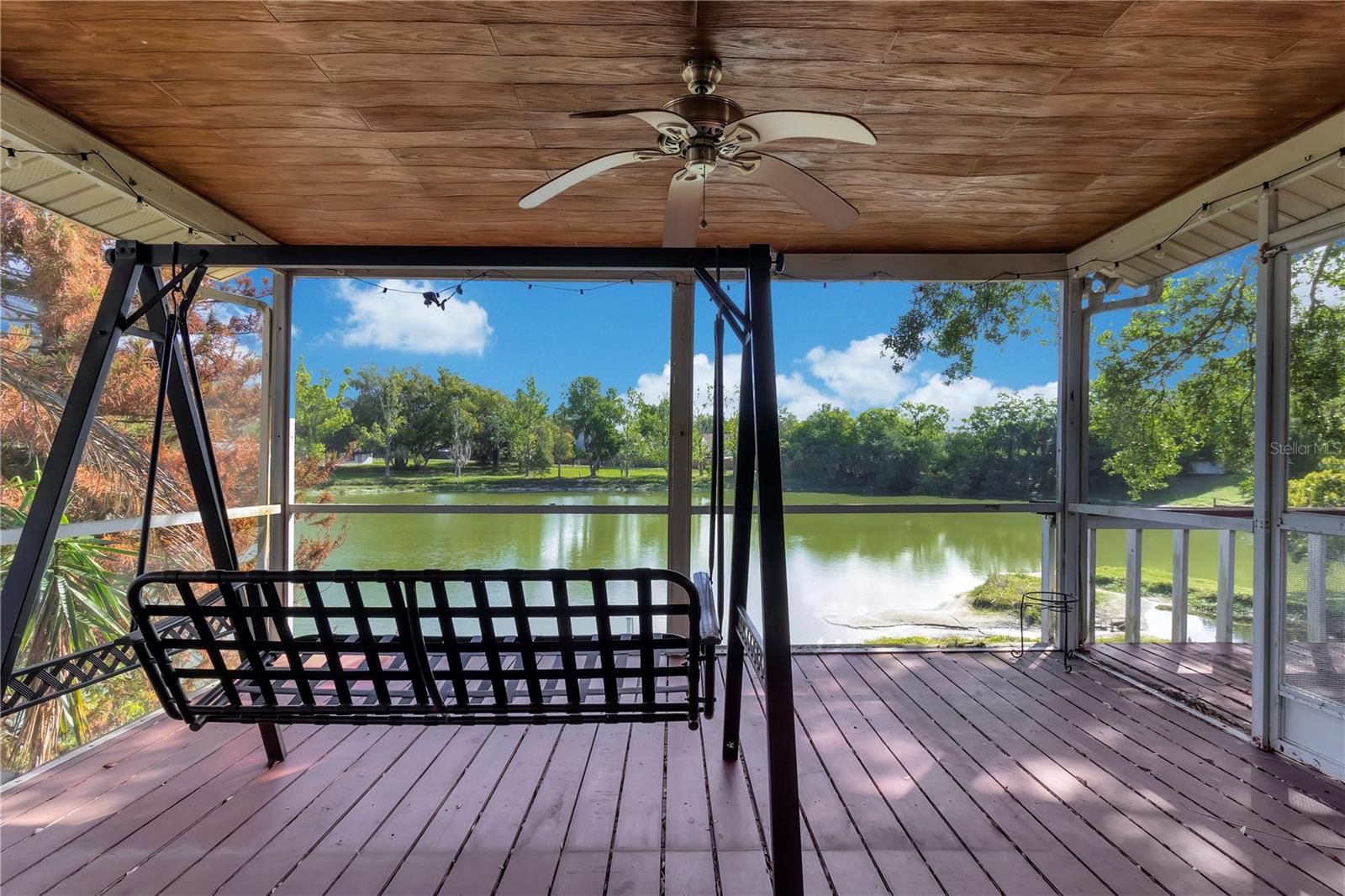 Image 7 of 25 For 1405 Cricket Court