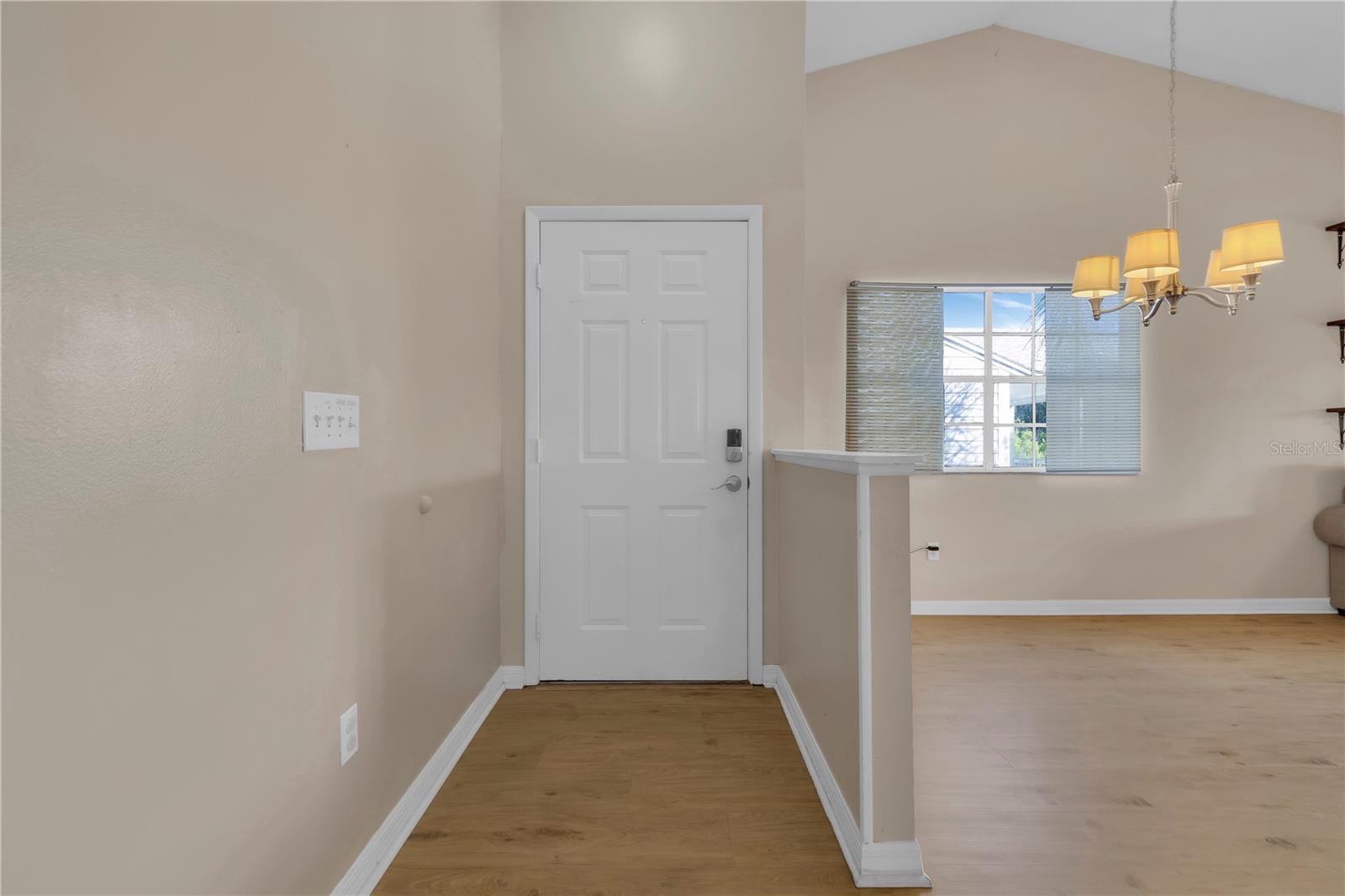 Image 8 of 25 For 1405 Cricket Court