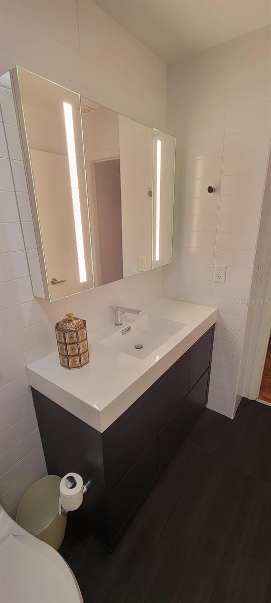 Image 11 of 16 For 200 Saint Andrews Boulevard 3707