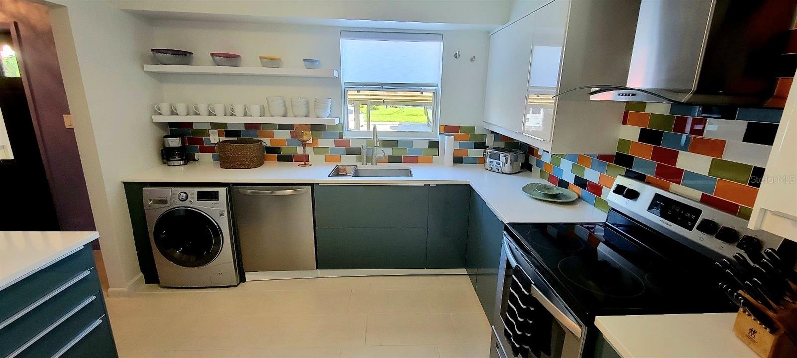 Image 7 of 16 For 200 Saint Andrews Boulevard 3707