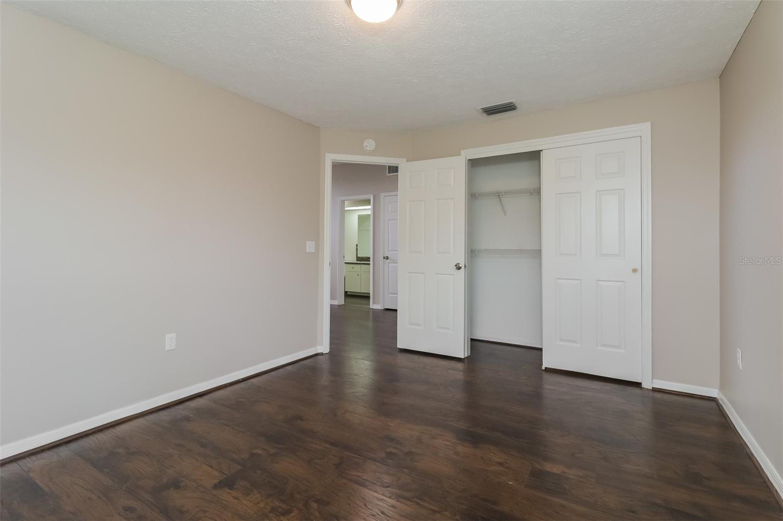 Image 17 of 22 For 10832 New Brighton Court