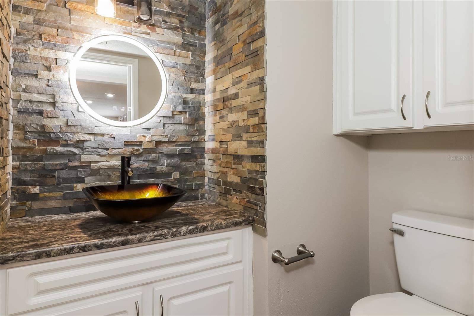 Image 18 of 22 For 10832 New Brighton Court