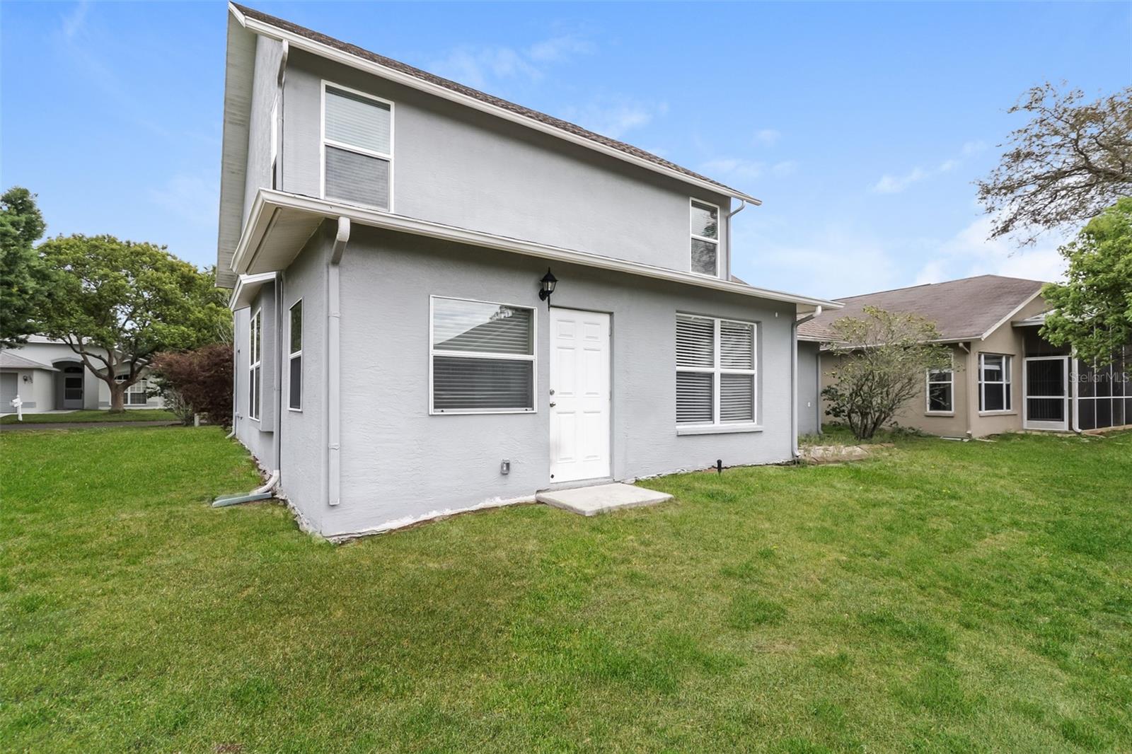 Image 20 of 22 For 10832 New Brighton Court