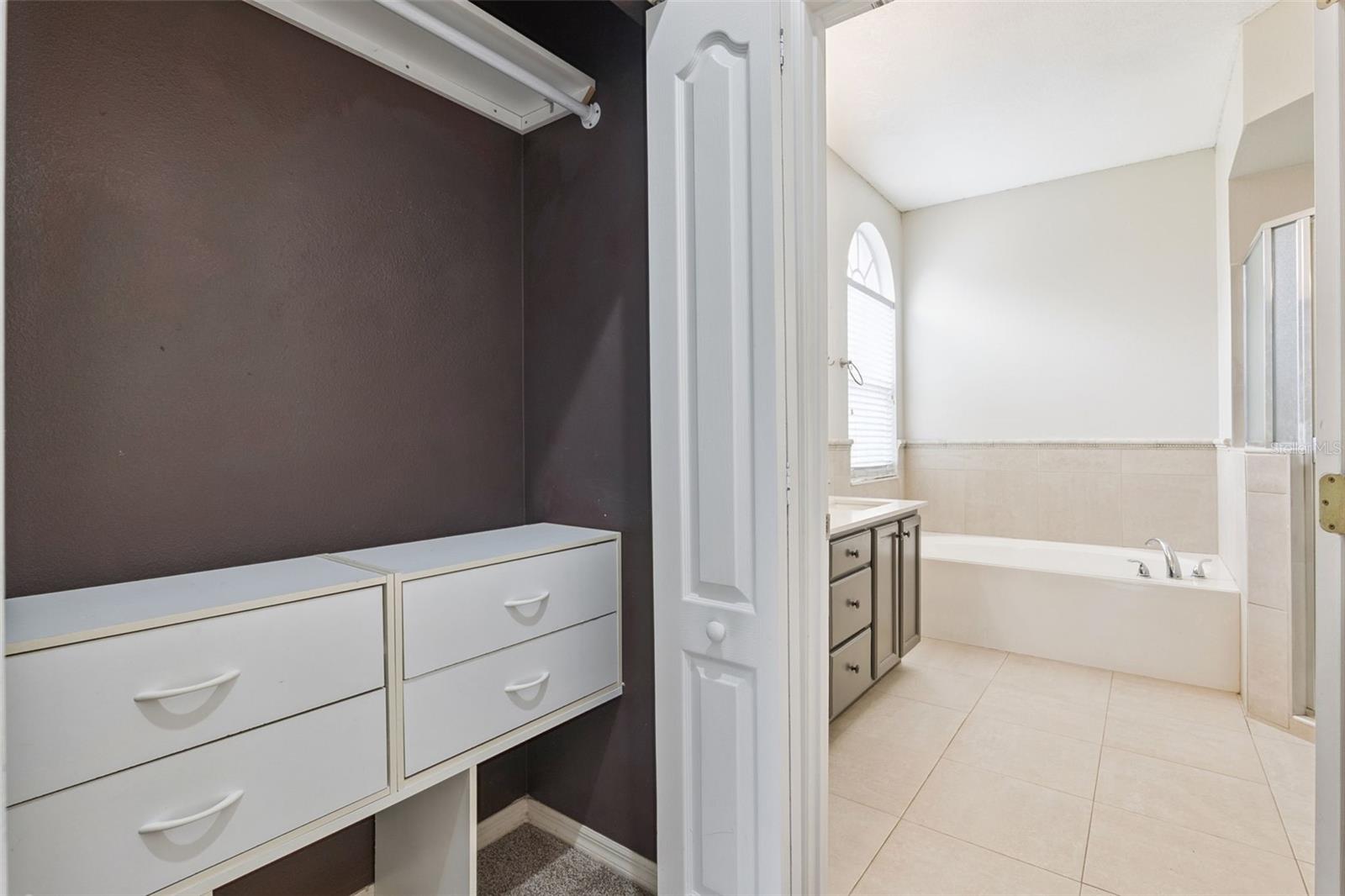 Image 33 of 42 For 520 Tuten Trail