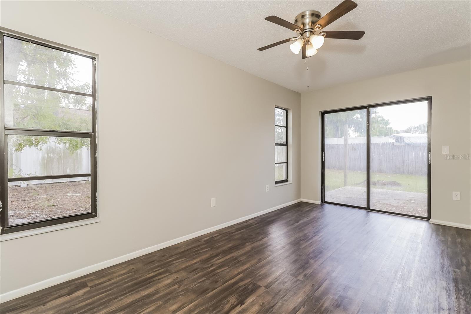 Image 11 of 21 For 2440 Pinetta Court