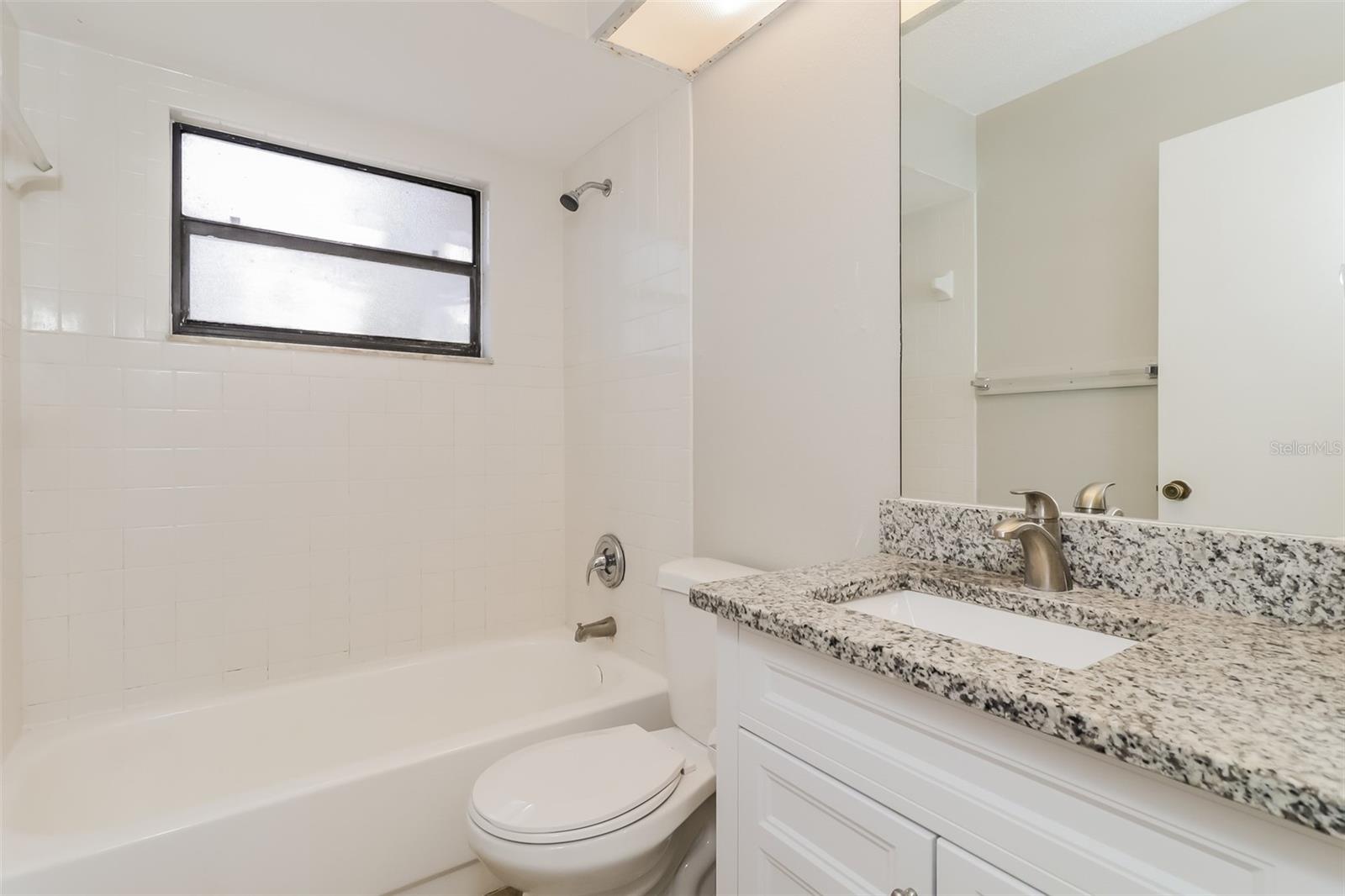 Image 19 of 21 For 2440 Pinetta Court