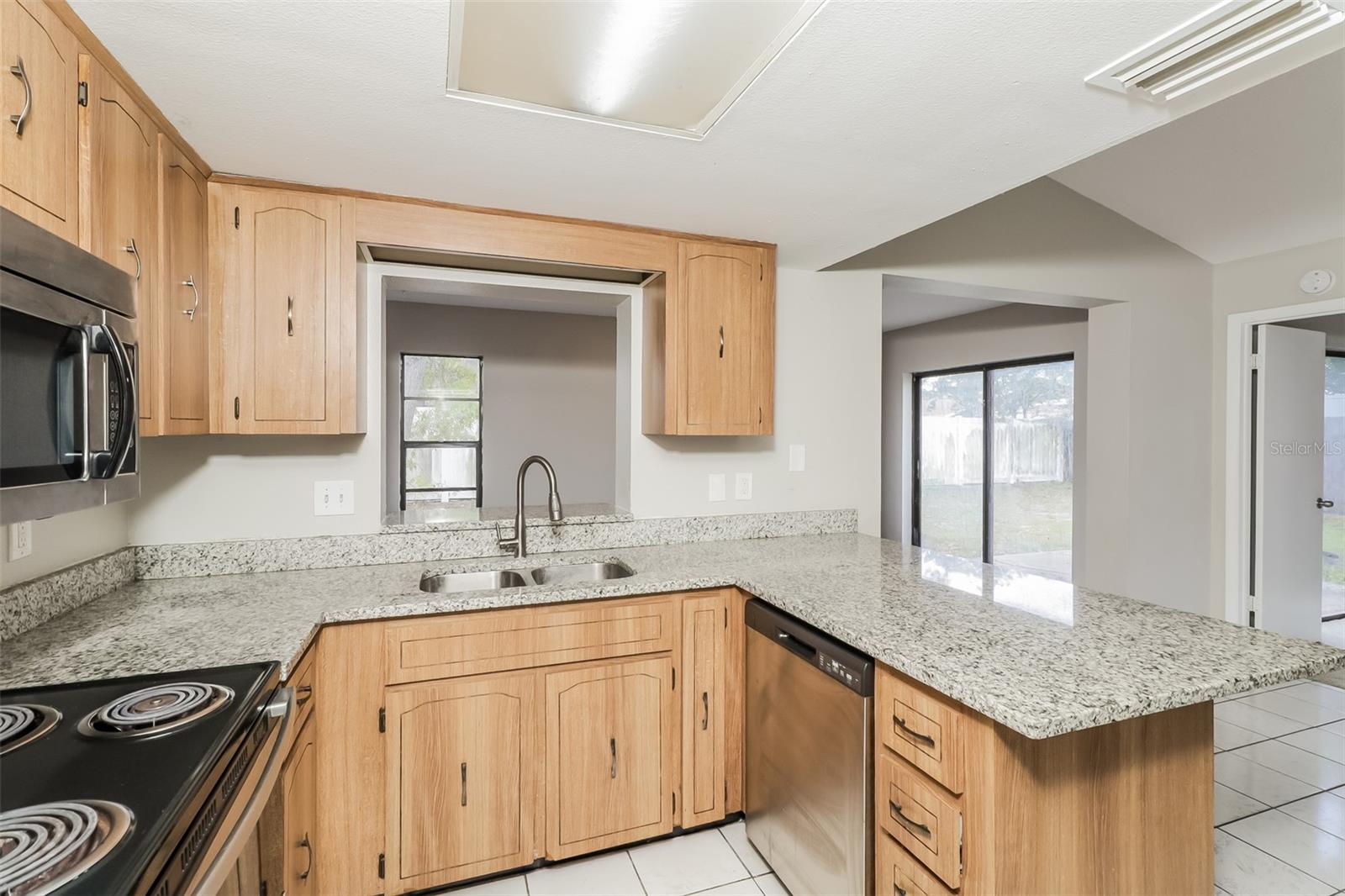 Image 8 of 21 For 2440 Pinetta Court