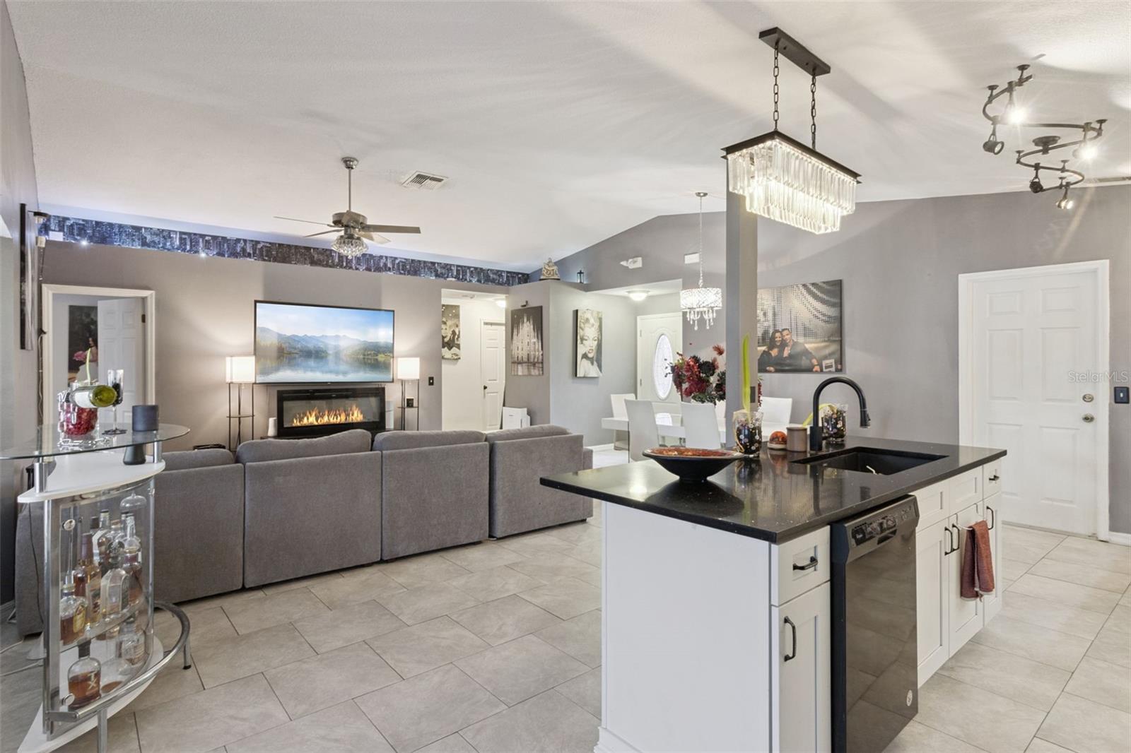 Image 10 of 35 For 8602 Wellington Loop