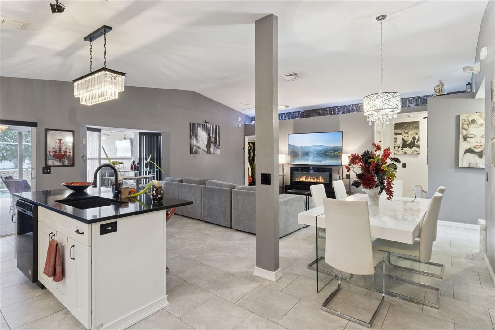 Image 12 of 35 For 8602 Wellington Loop