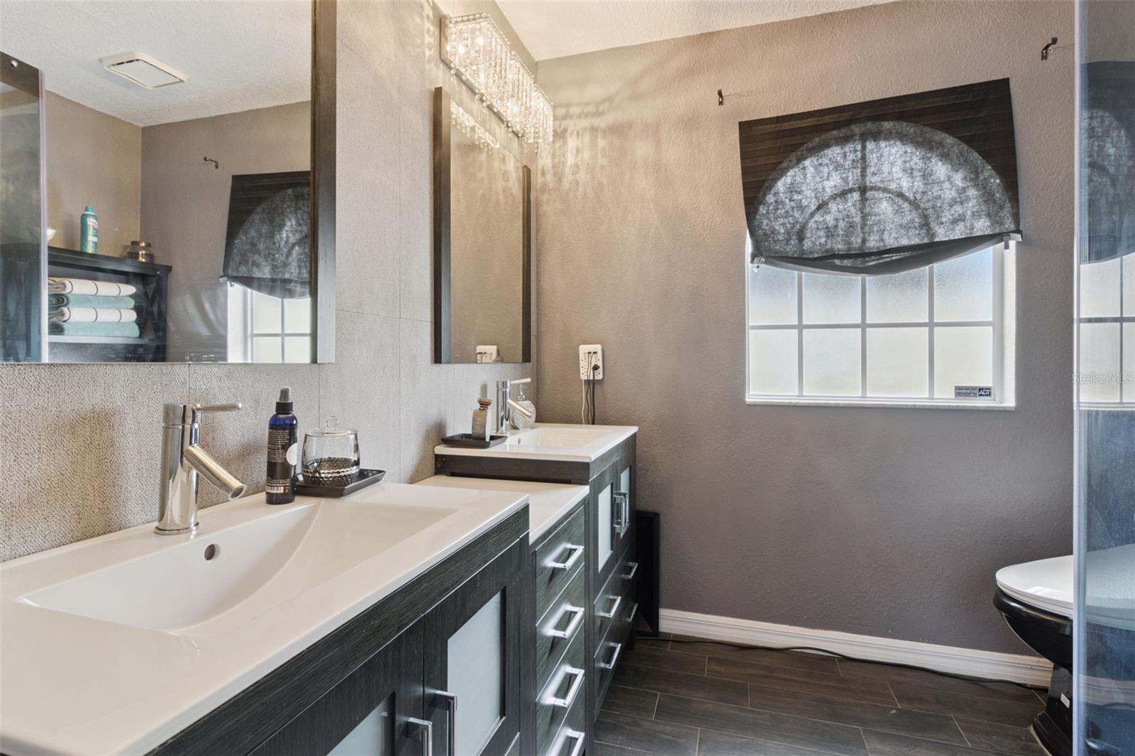 Image 18 of 35 For 8602 Wellington Loop