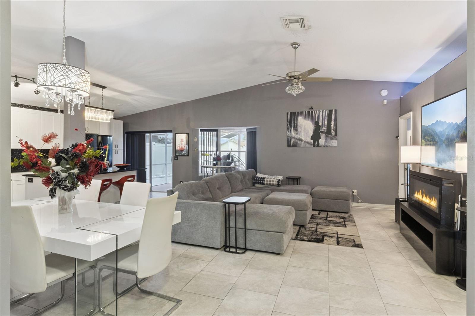 Image 6 of 35 For 8602 Wellington Loop