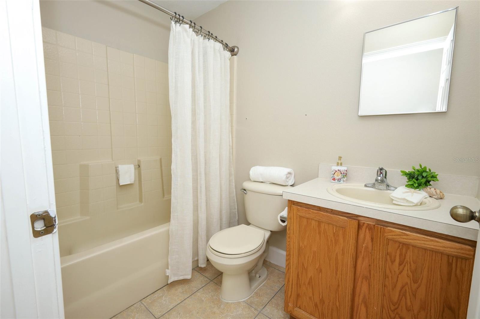 Listing photo id 22 for 15043 Waterford Chase Parkway