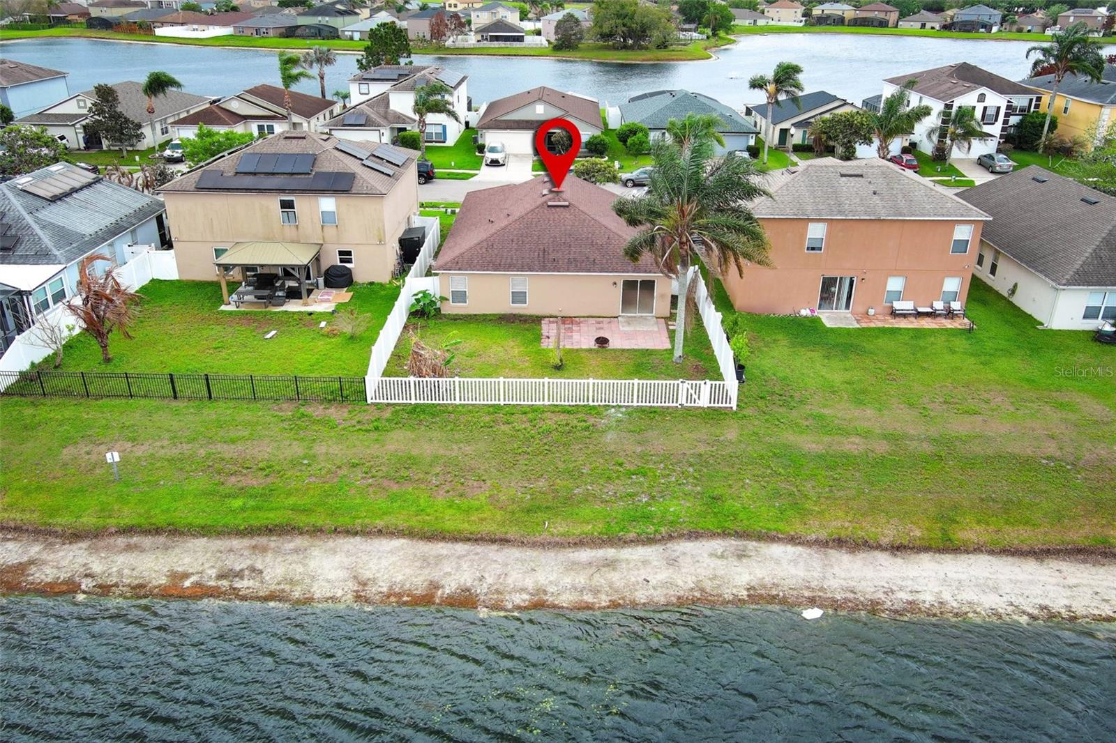 Listing photo id 35 for 15043 Waterford Chase Parkway