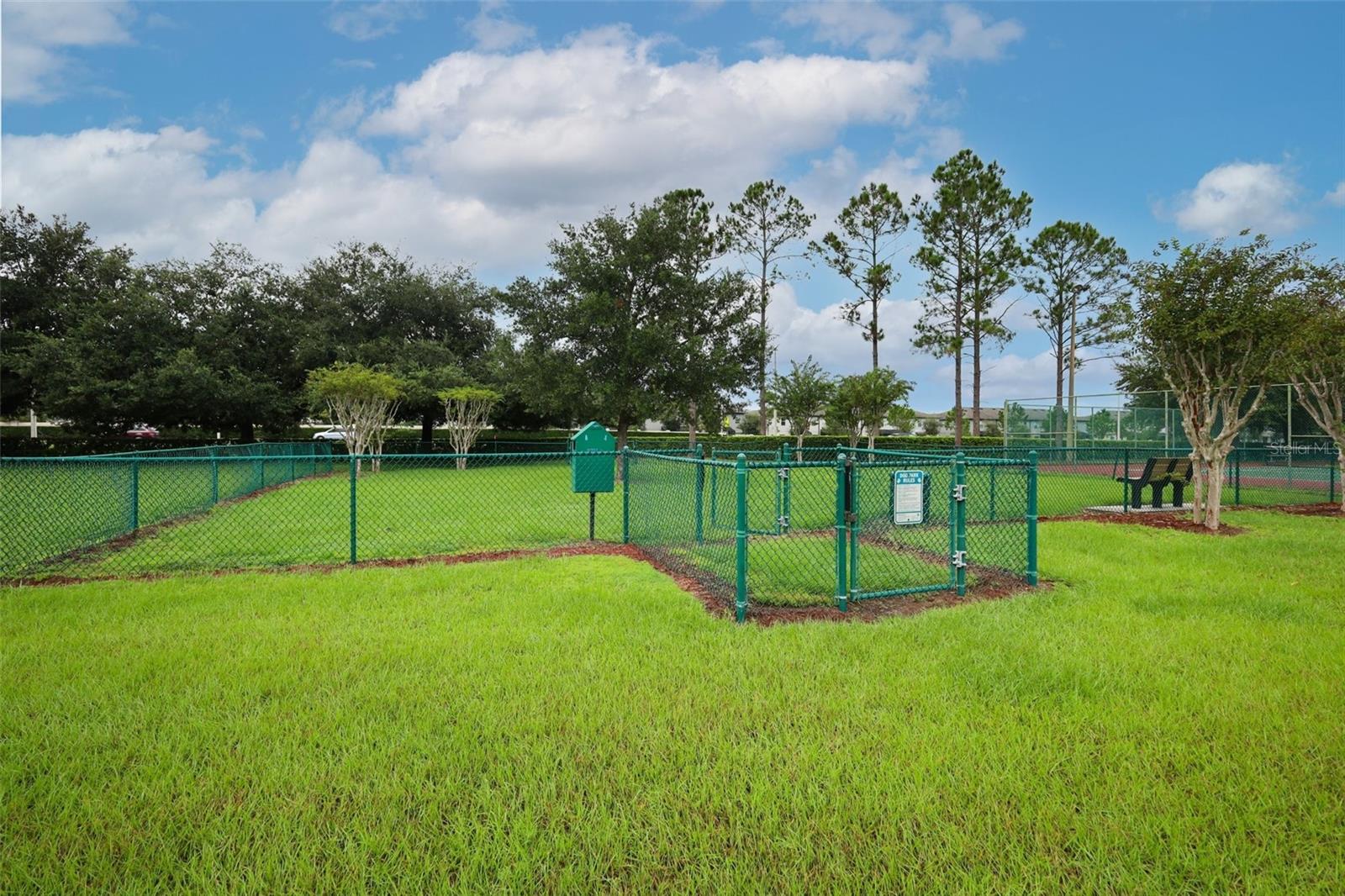 Listing photo id 43 for 15043 Waterford Chase Parkway