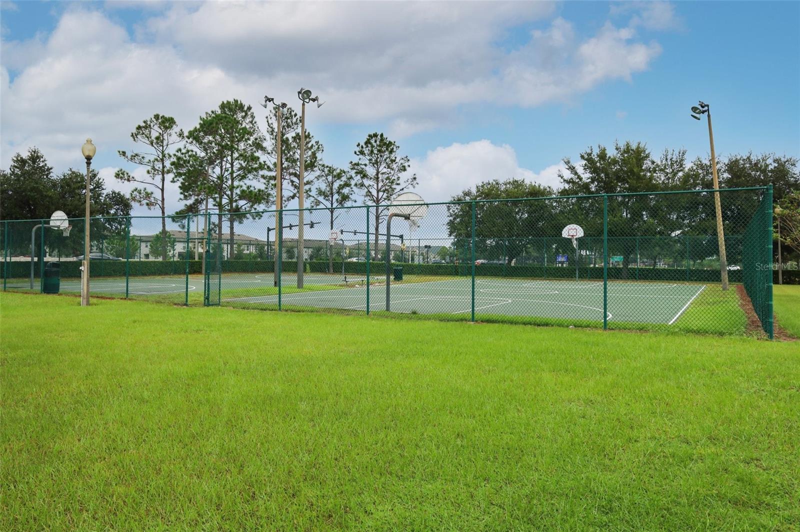 Listing photo id 45 for 15043 Waterford Chase Parkway