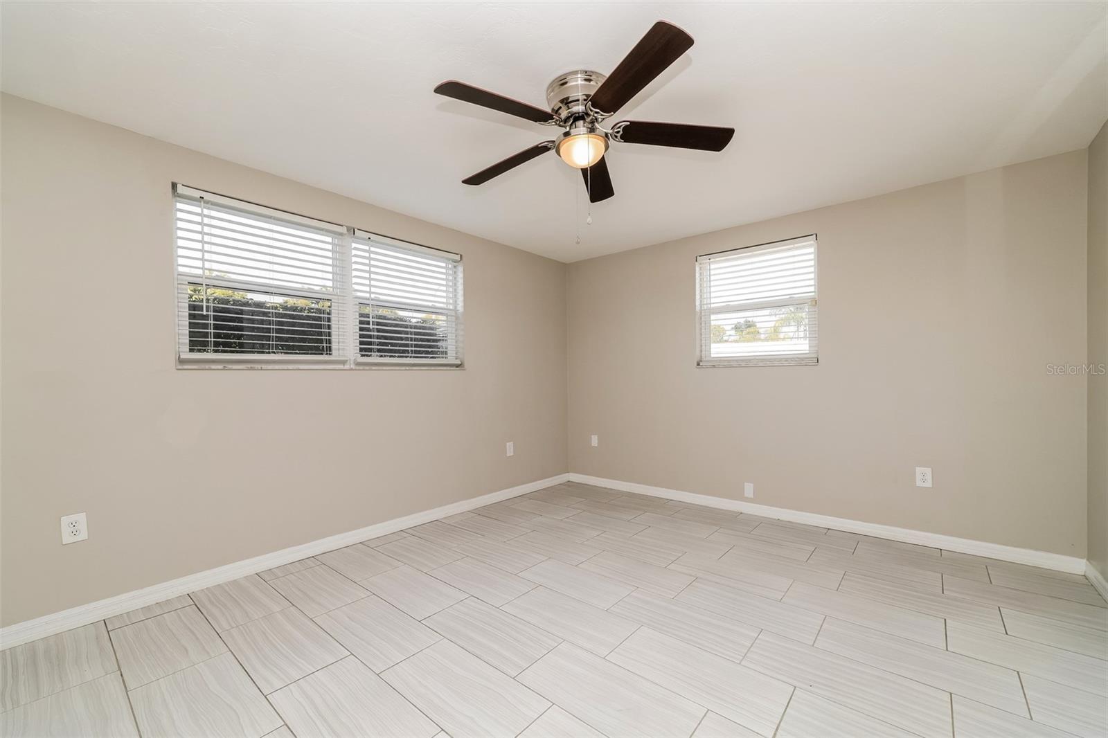 Image 11 of 21 For 8330 Broken Willow Lane