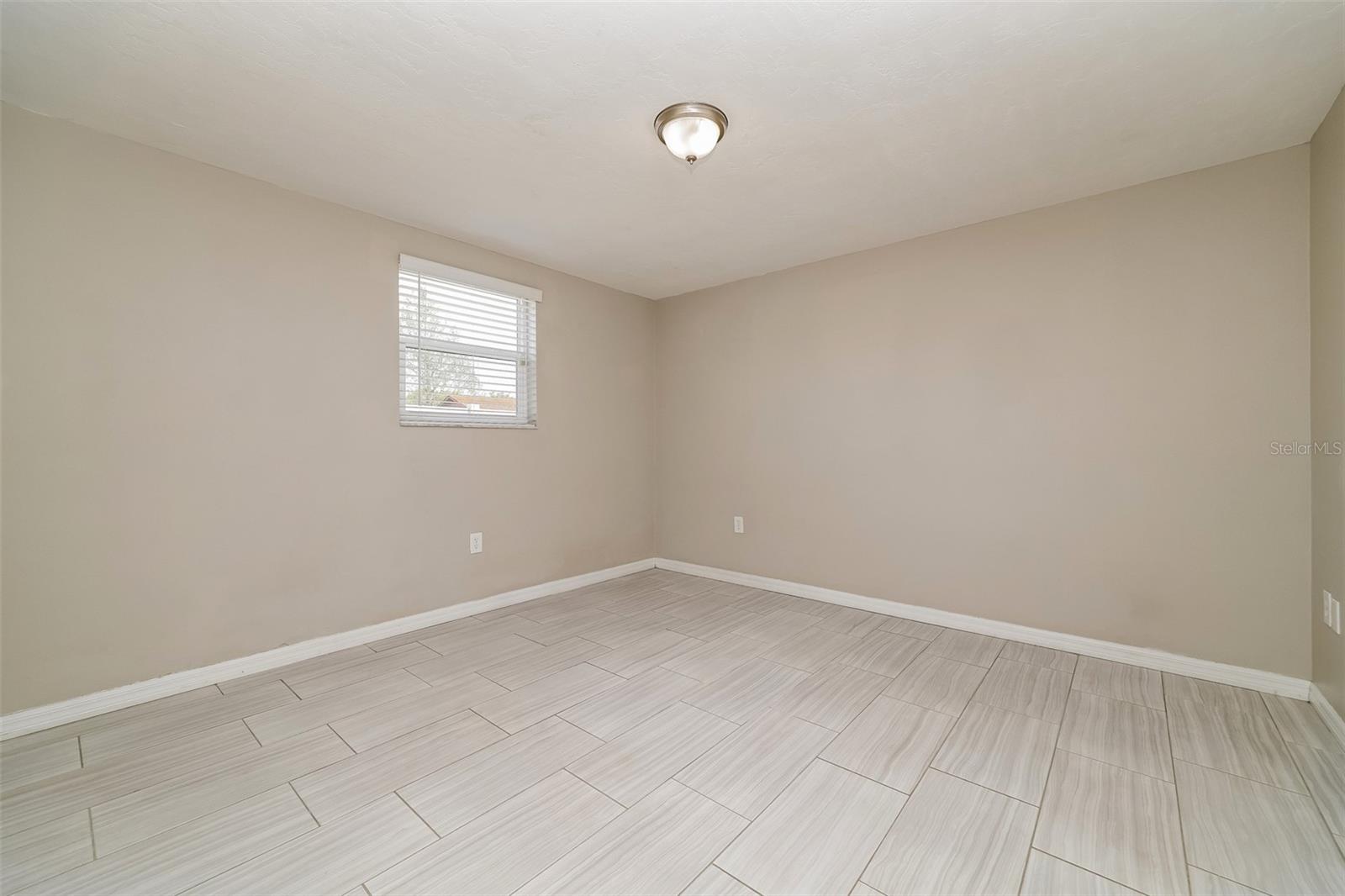 Image 16 of 21 For 8330 Broken Willow Lane